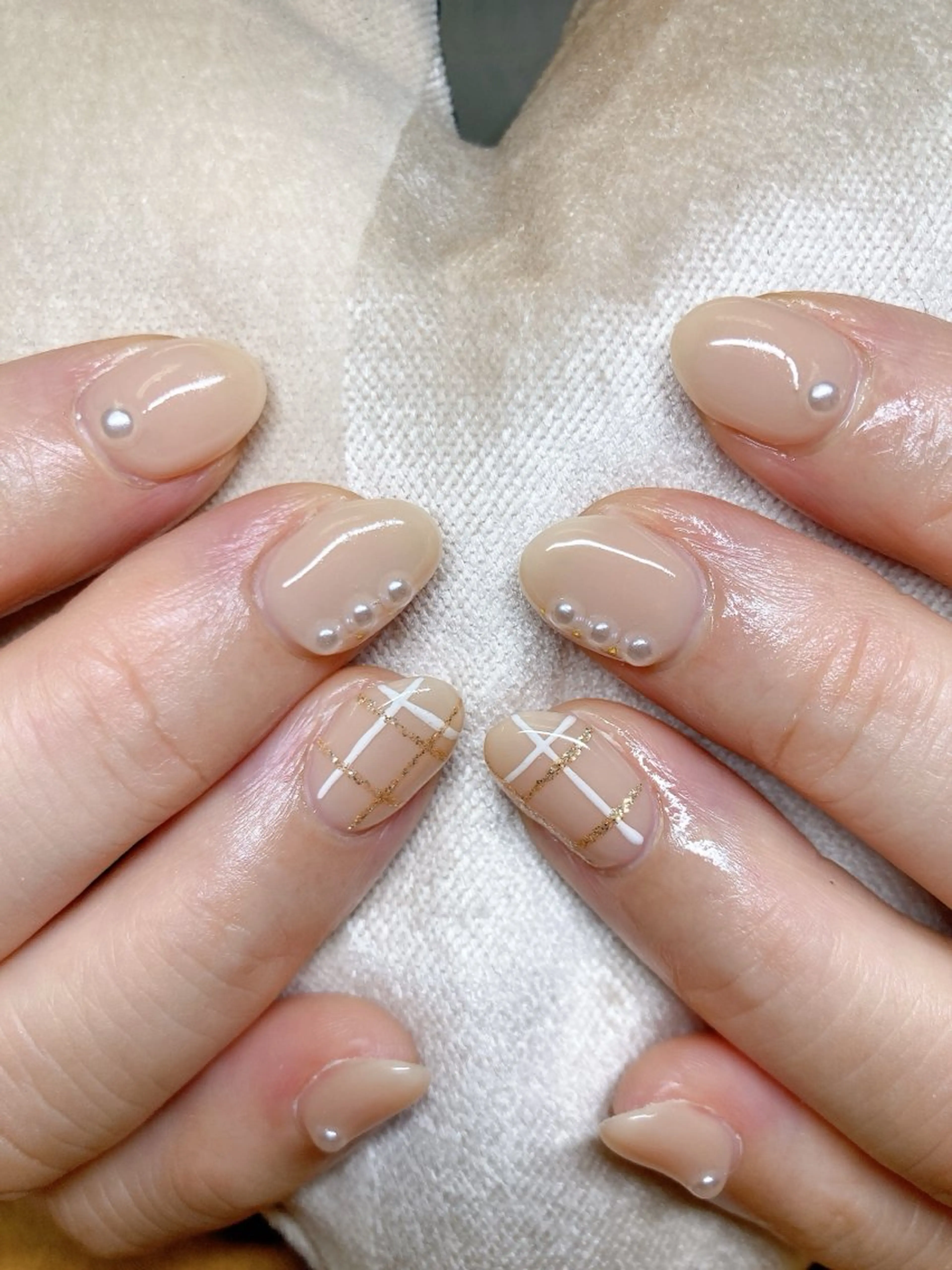 ネイル ECLAT エクラ所属・寺山 千鶴のネイルデザイン