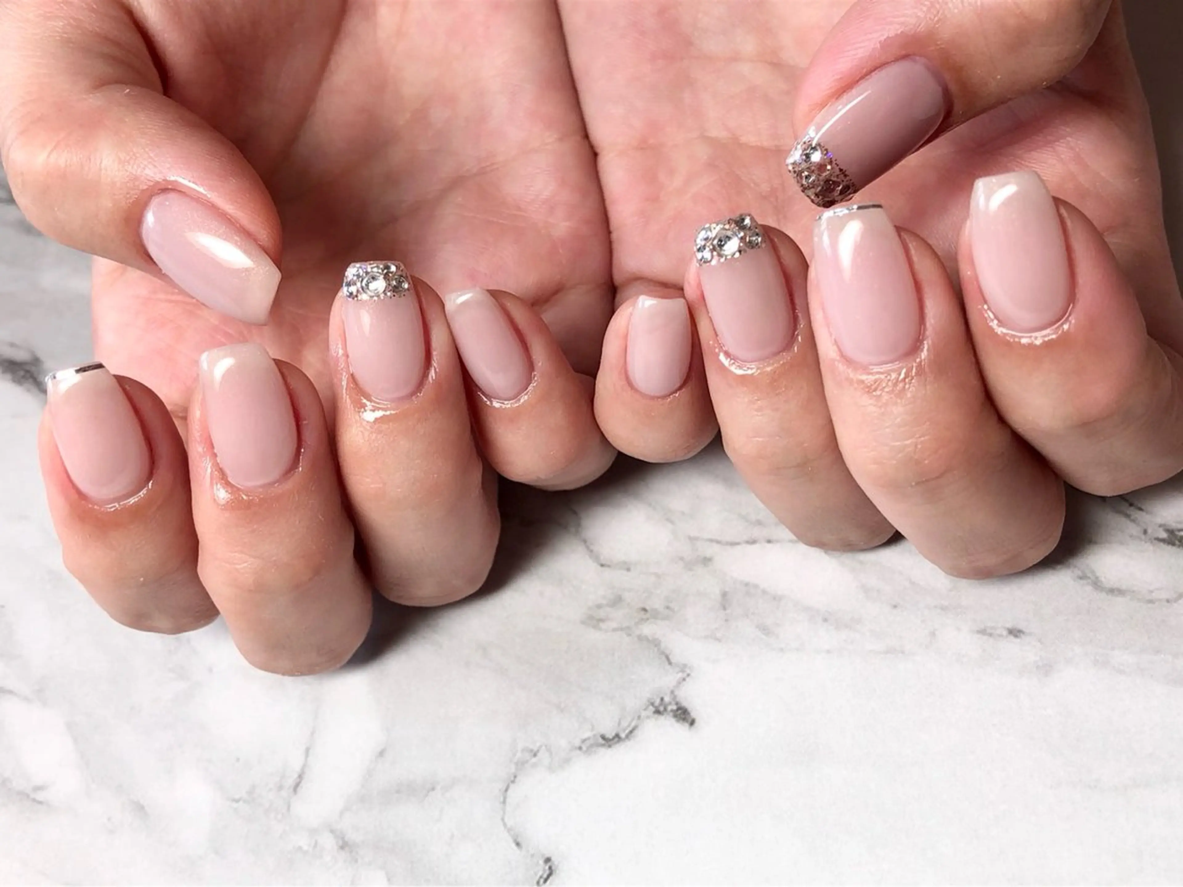 ネイル Queennail 北堀江Yumiのネイルデザイン