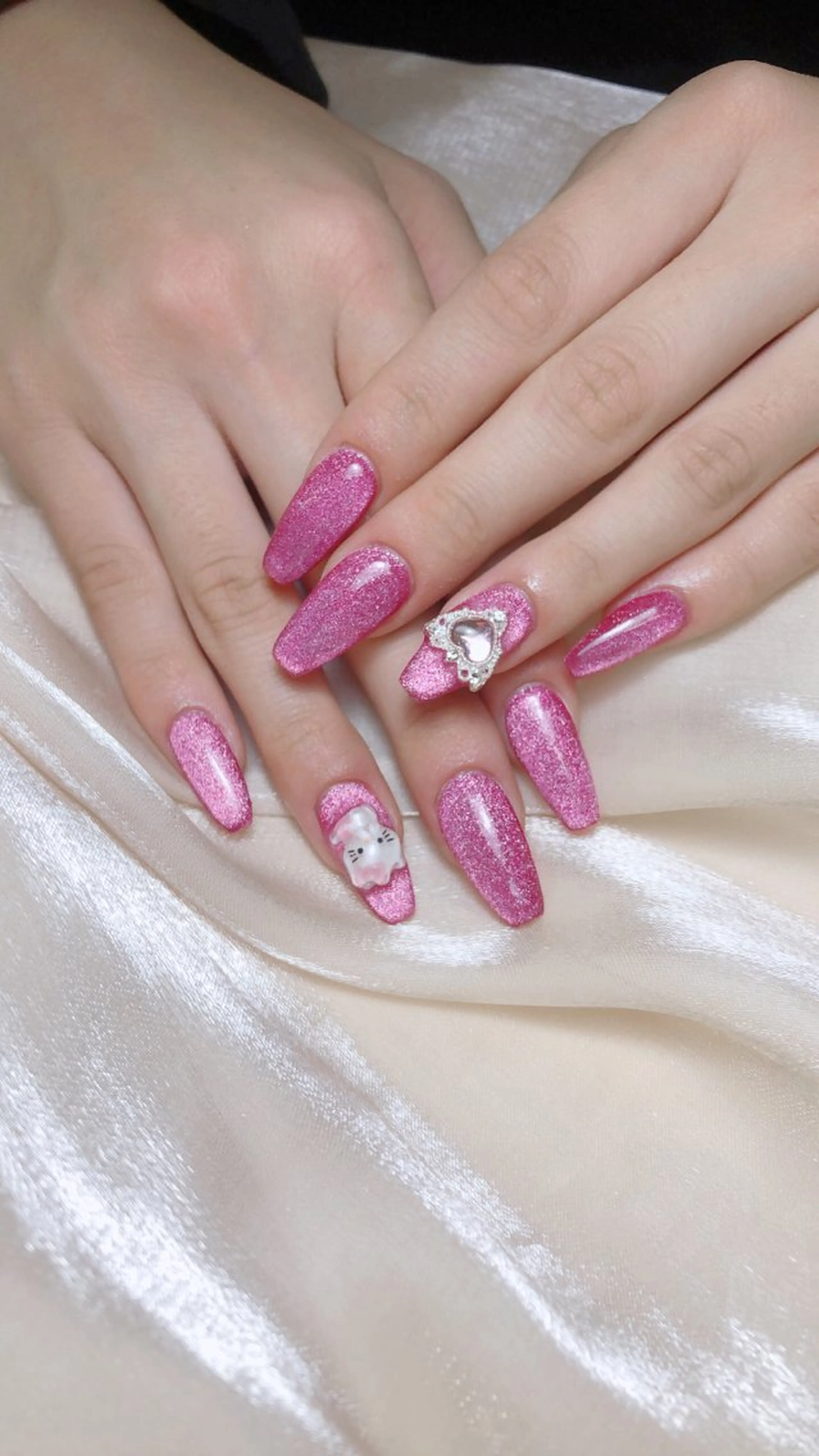 ネイル LR.ONE ヨウのネイルデザイン