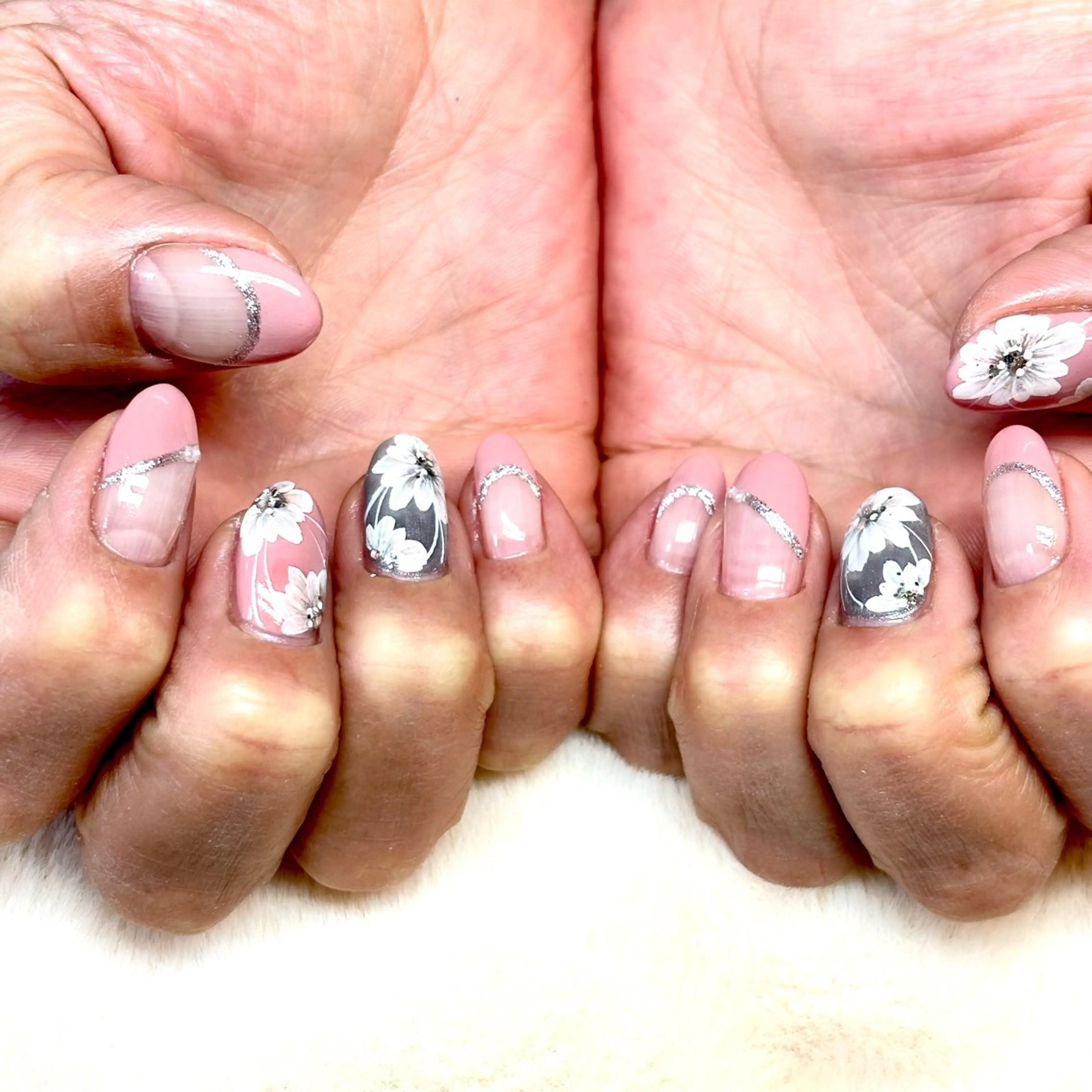 ネイル es nailのネイルデザイン