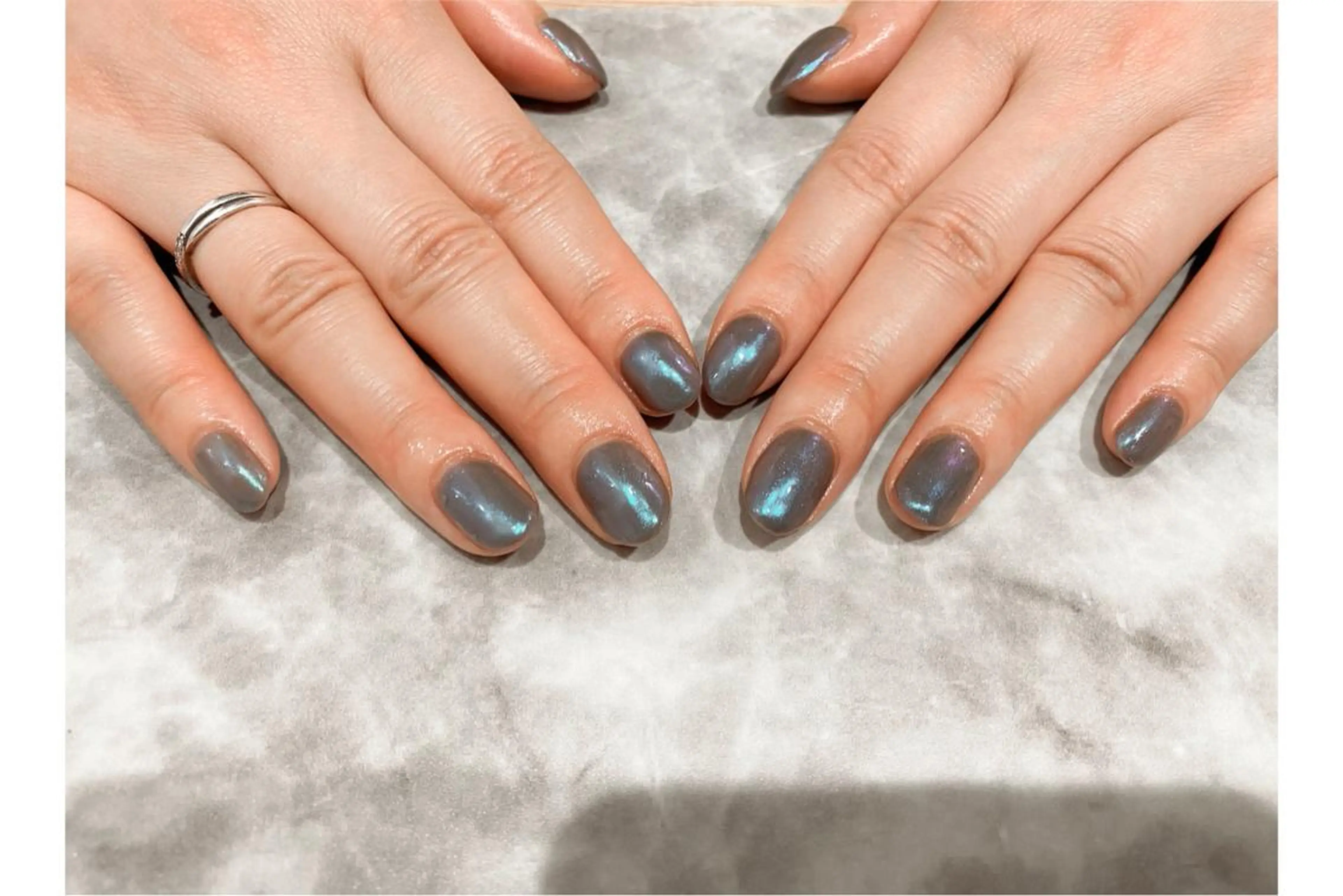 ネイル オーロラネイル ワンカラーネイル NAIL Salon IP所属・長谷川 奈緒美のネイルデザイン