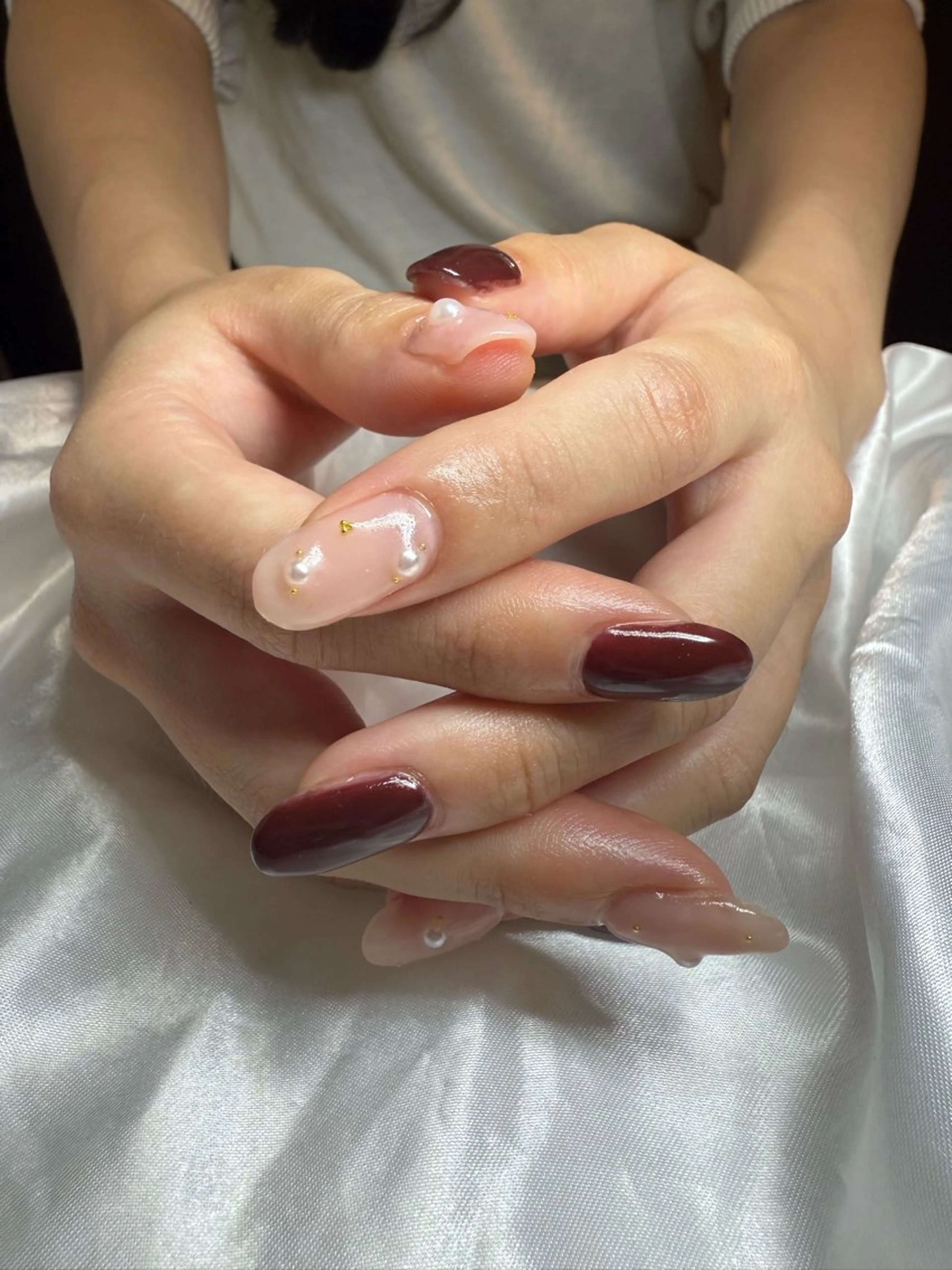 ネイル ボルドー ゴールド ハンドネイル bylily yuriのネイルデザイン