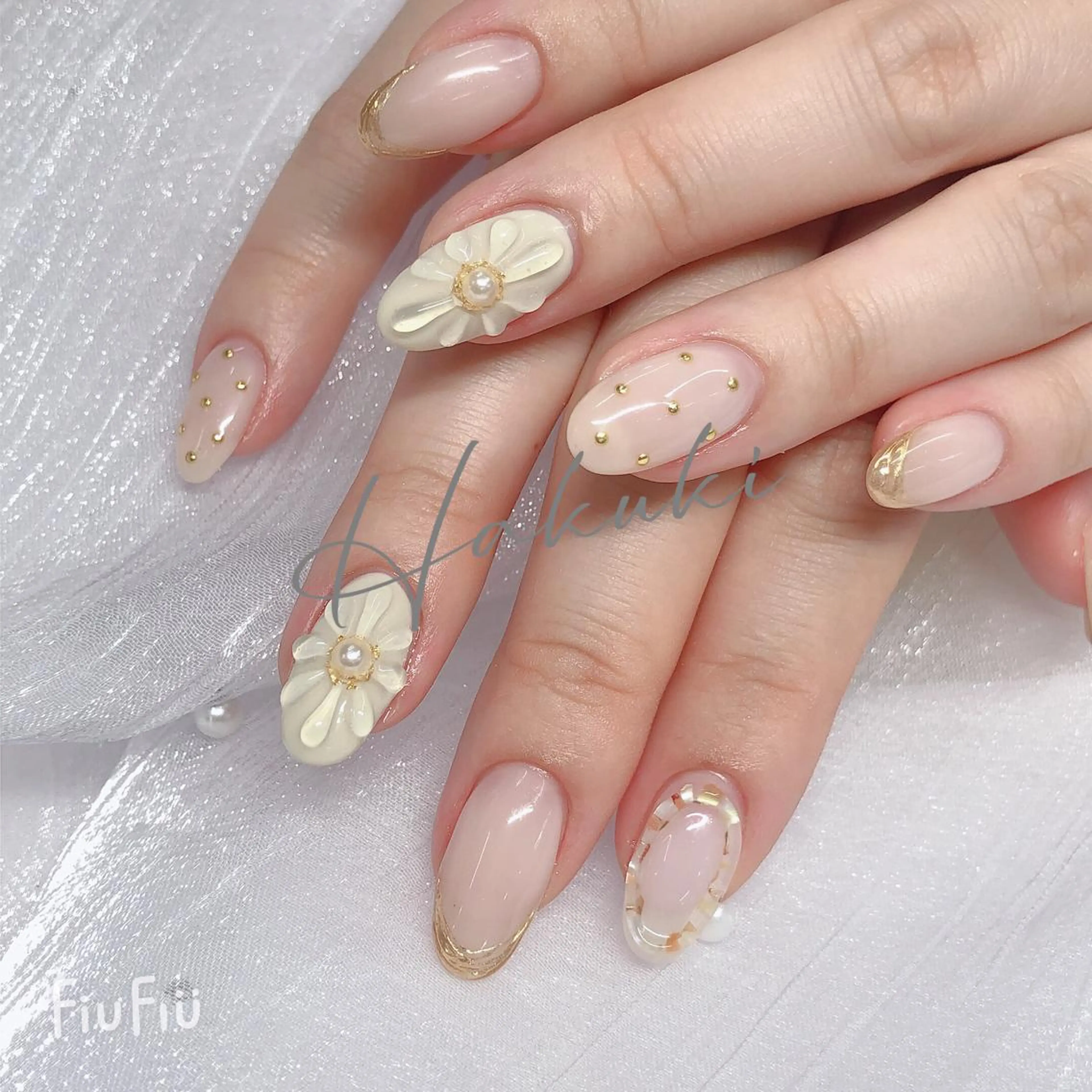 ネイル ハンドネイル ハンドケア ハク キのネイルデザイン