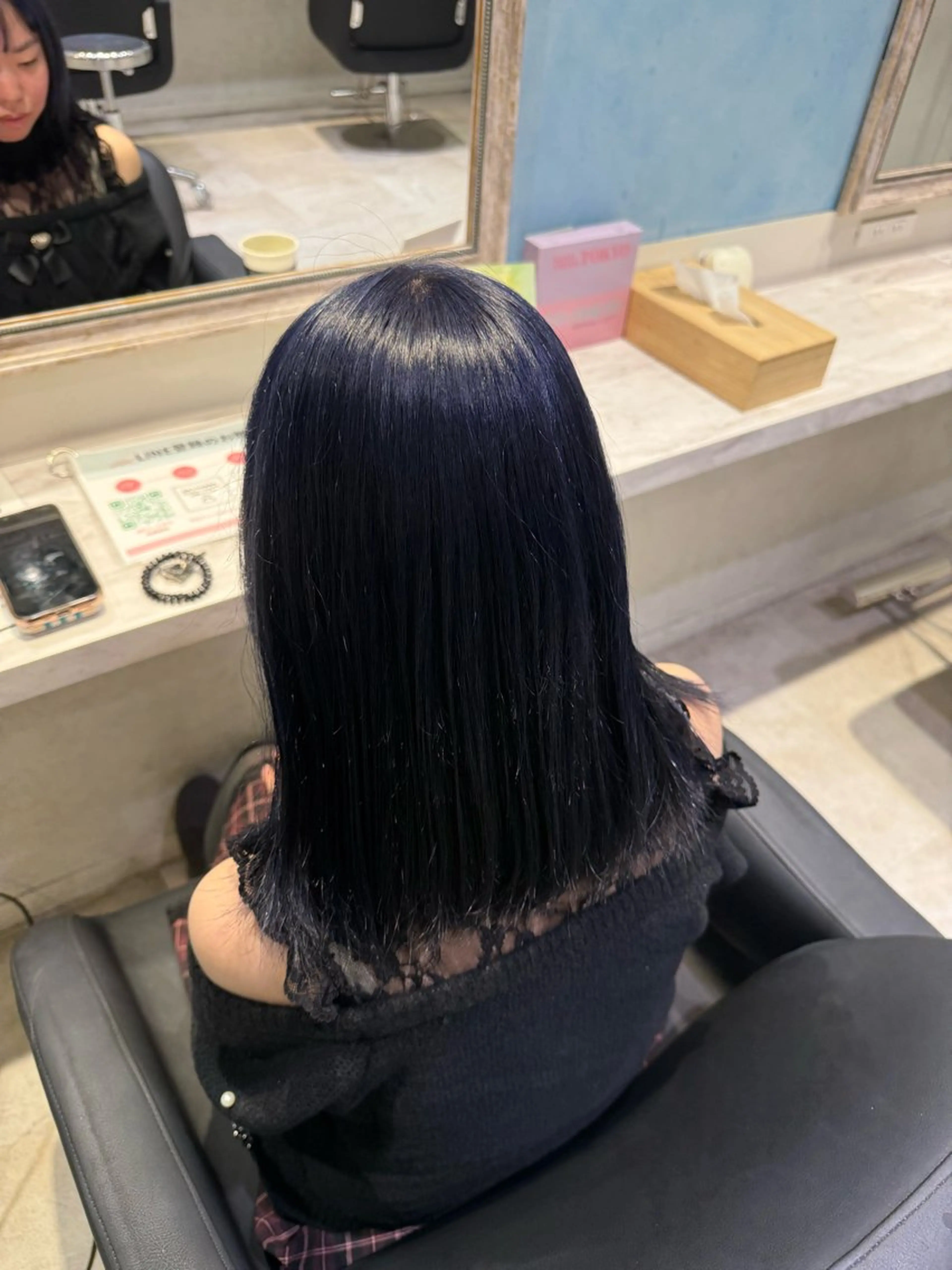 セミロング カラー アッシュ ベージュカラー ブリーチ ブルーカラー 透明感カラー ヘアカラー ハイトーン/ブリーチ 💙みずき💙のヘアスタイル