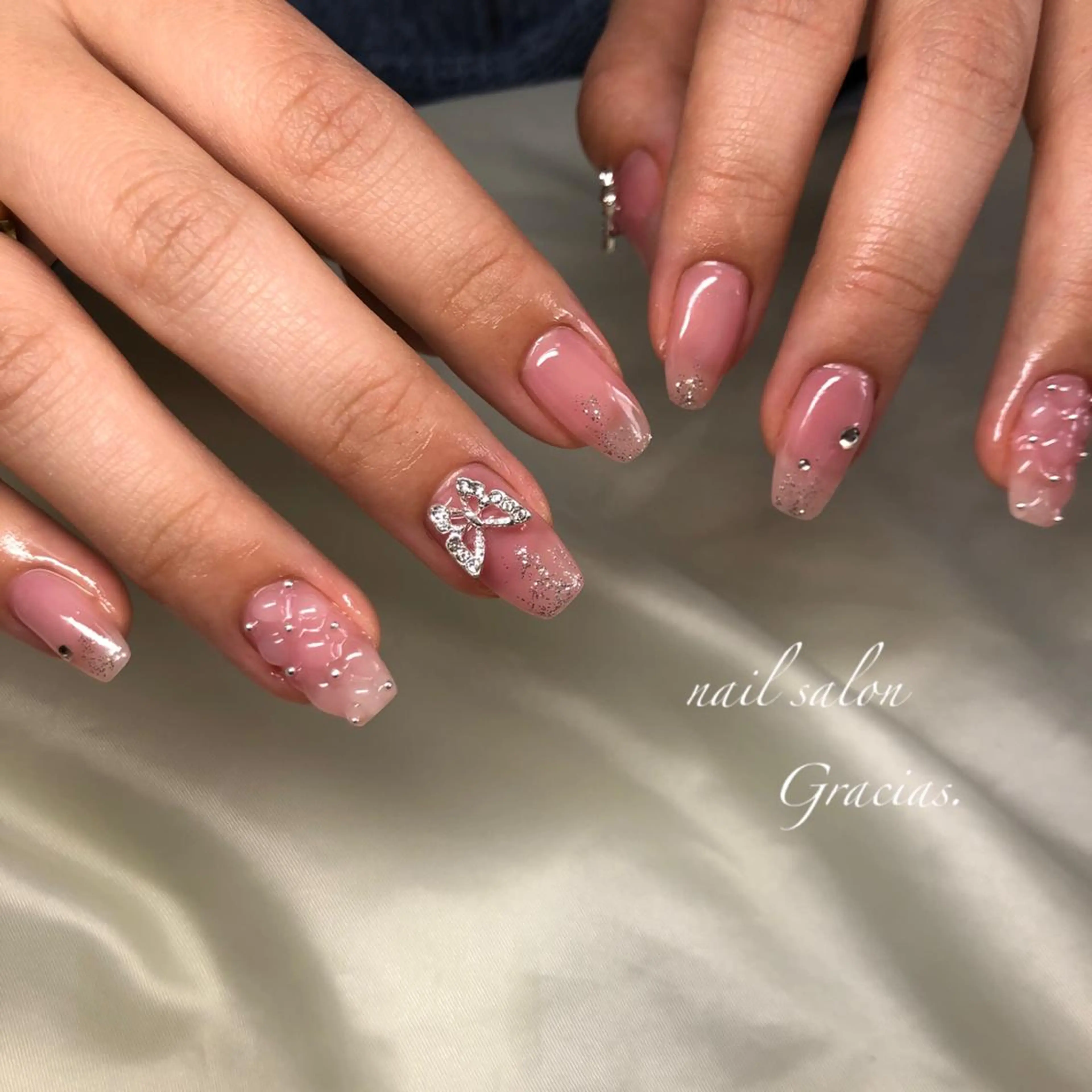 ネイル Gracias. rieのネイルデザイン