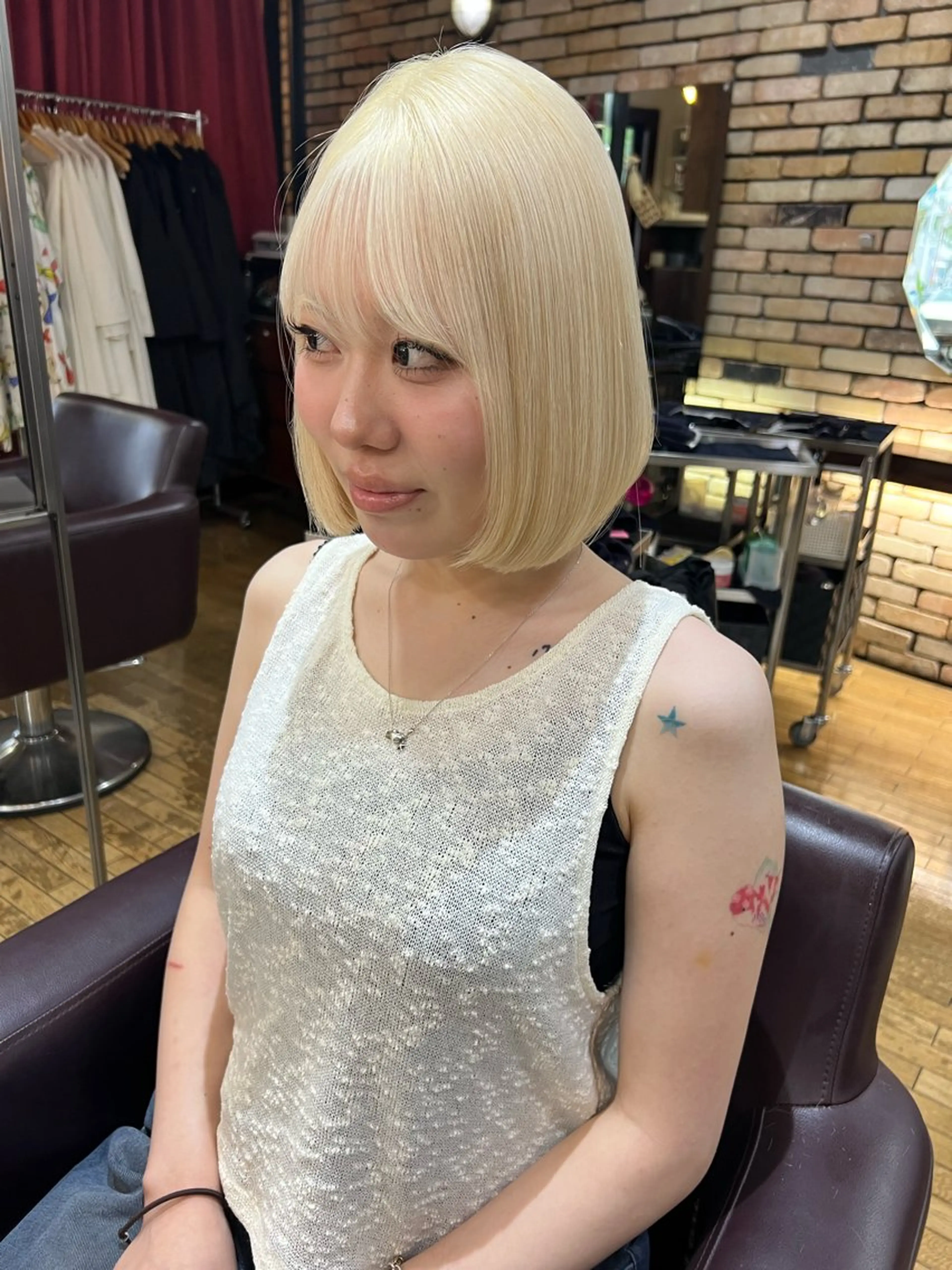 ショート カラー ヘアカラー トリートメント 只野 真衣のヘアスタイル
