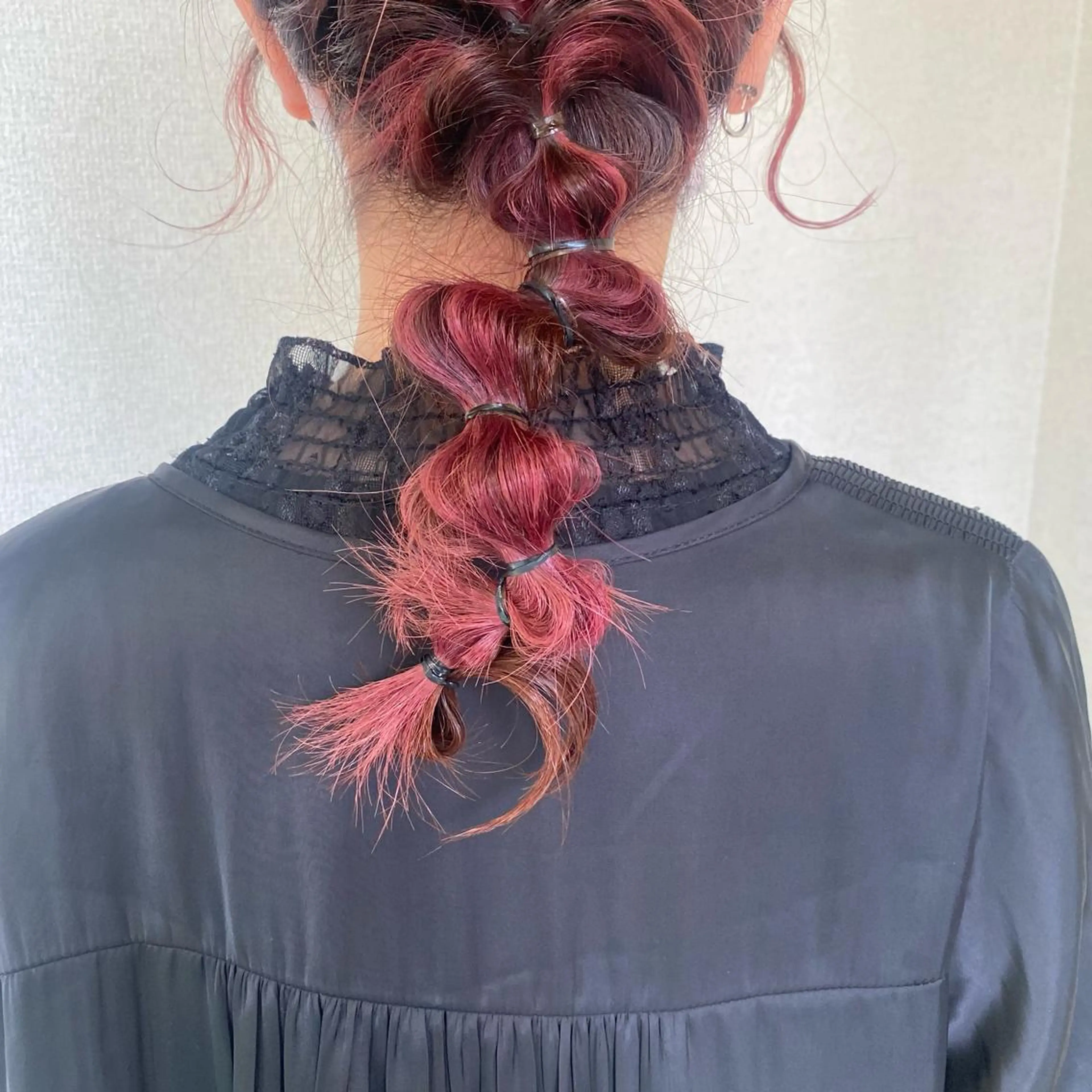 セミロング お団子ヘア ヘアセット 原 朱莉のヘアスタイル