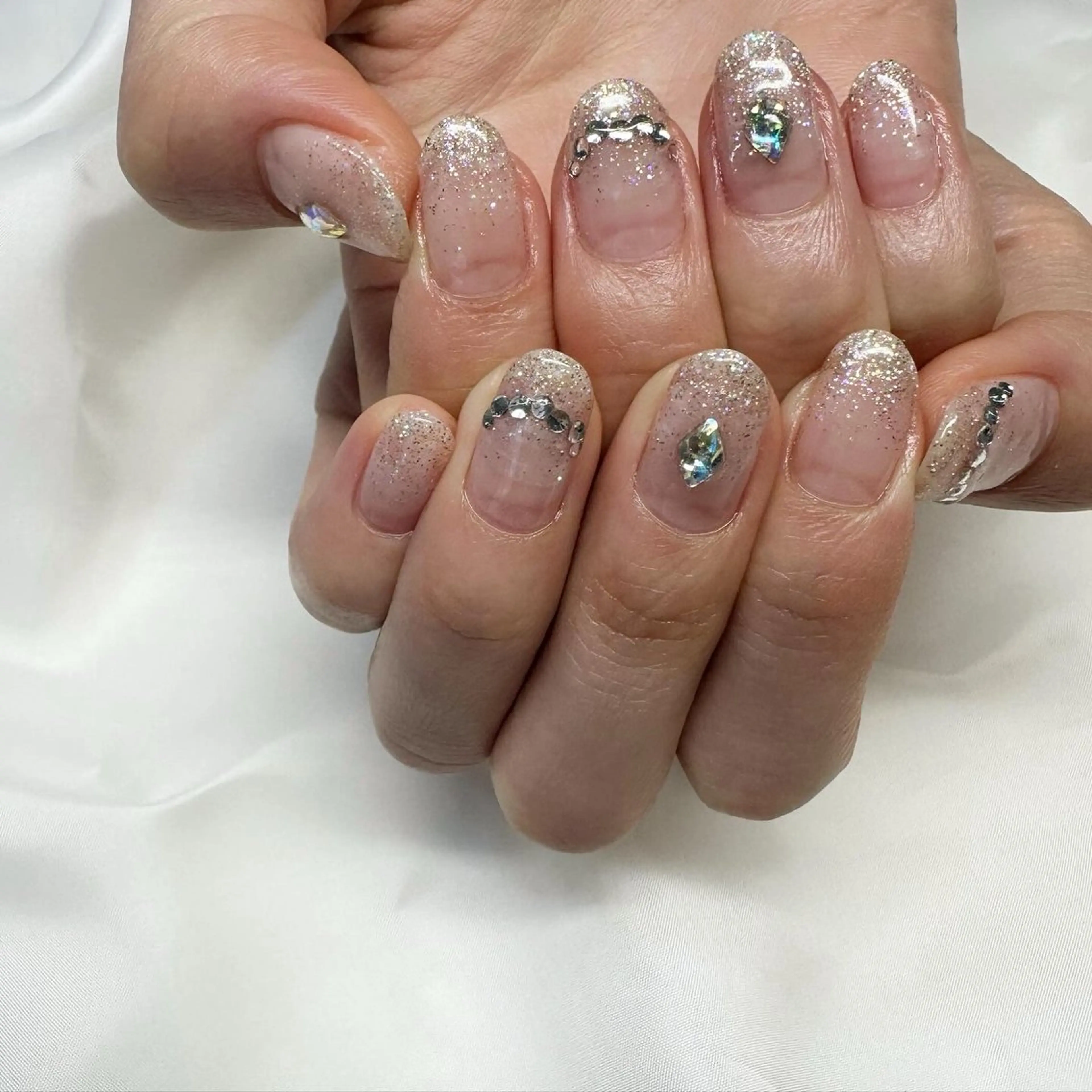 ネイル クリアネイル 氷ネイル・うるうるネイル キラキラネイル 韓国ネイル ラメ(グリッター) 🪞KAPE NAIL 🪞のネイルデザイン