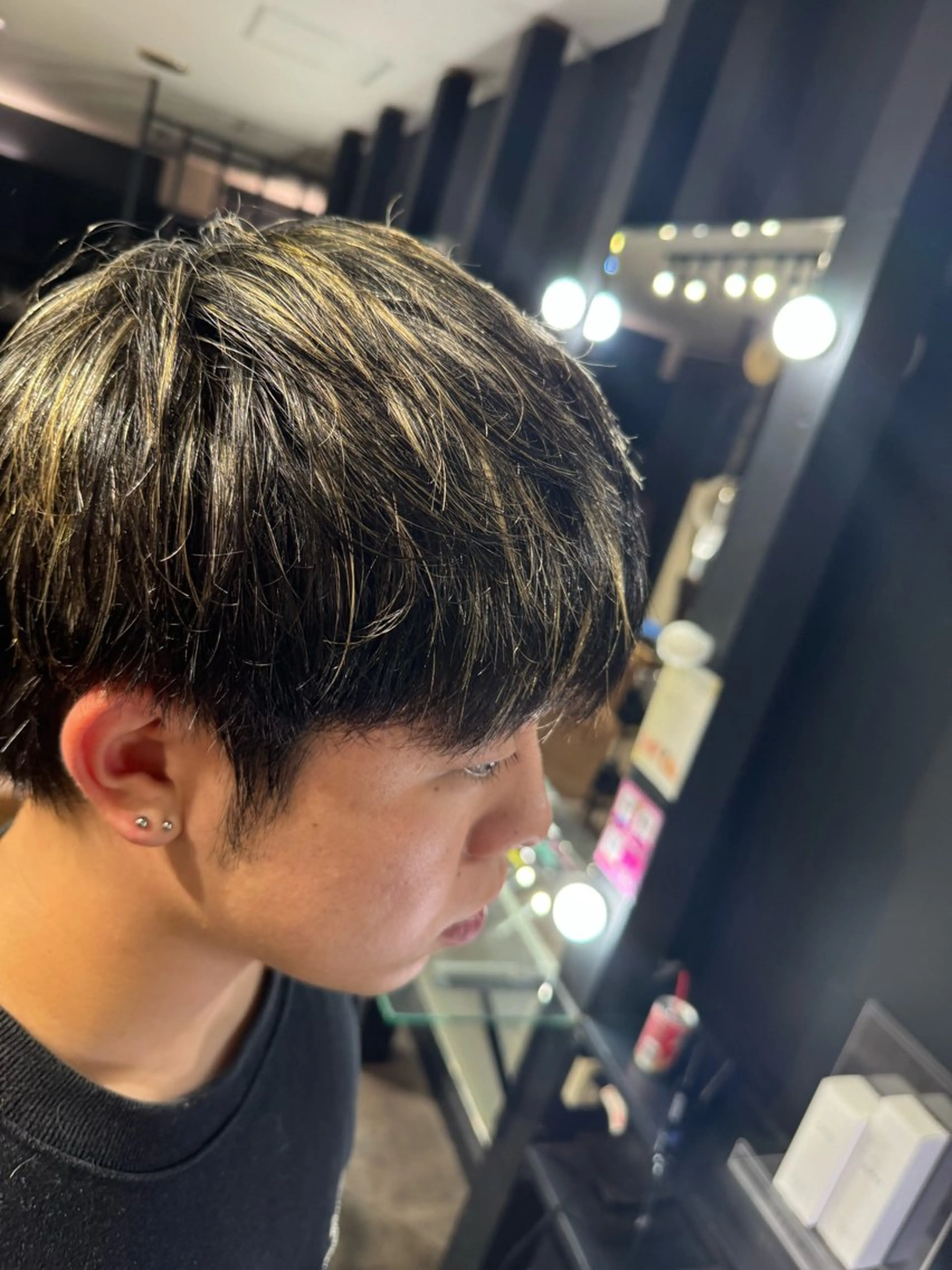 ショート カラー ダブルカラー メッシュ ヘアカラー SWAN SAPPORO所属・北館 耀太のヘアスタイル