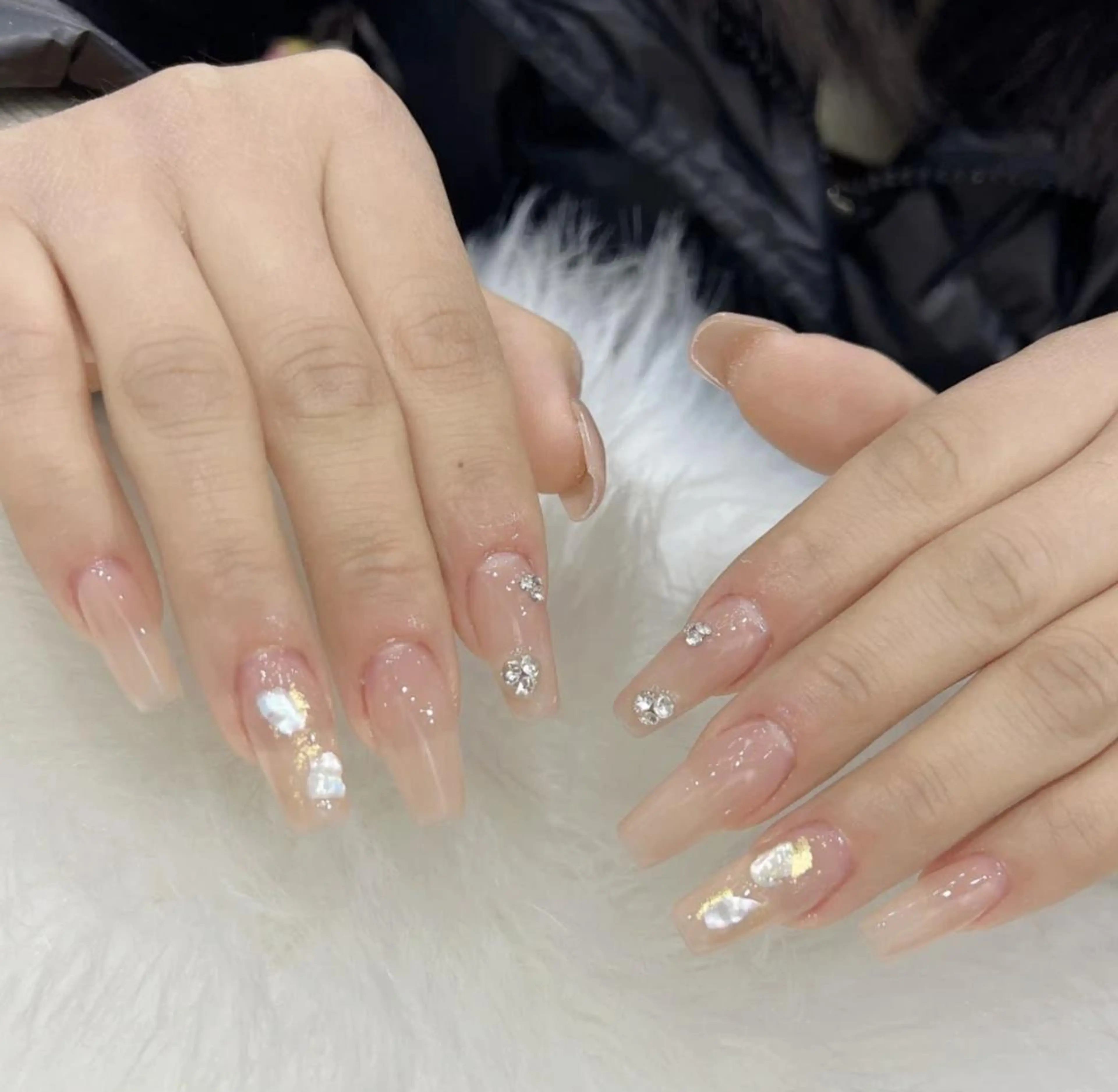 ネイル アートネイル 長さ出し ネイルチップ Queens momoのネイルデザイン