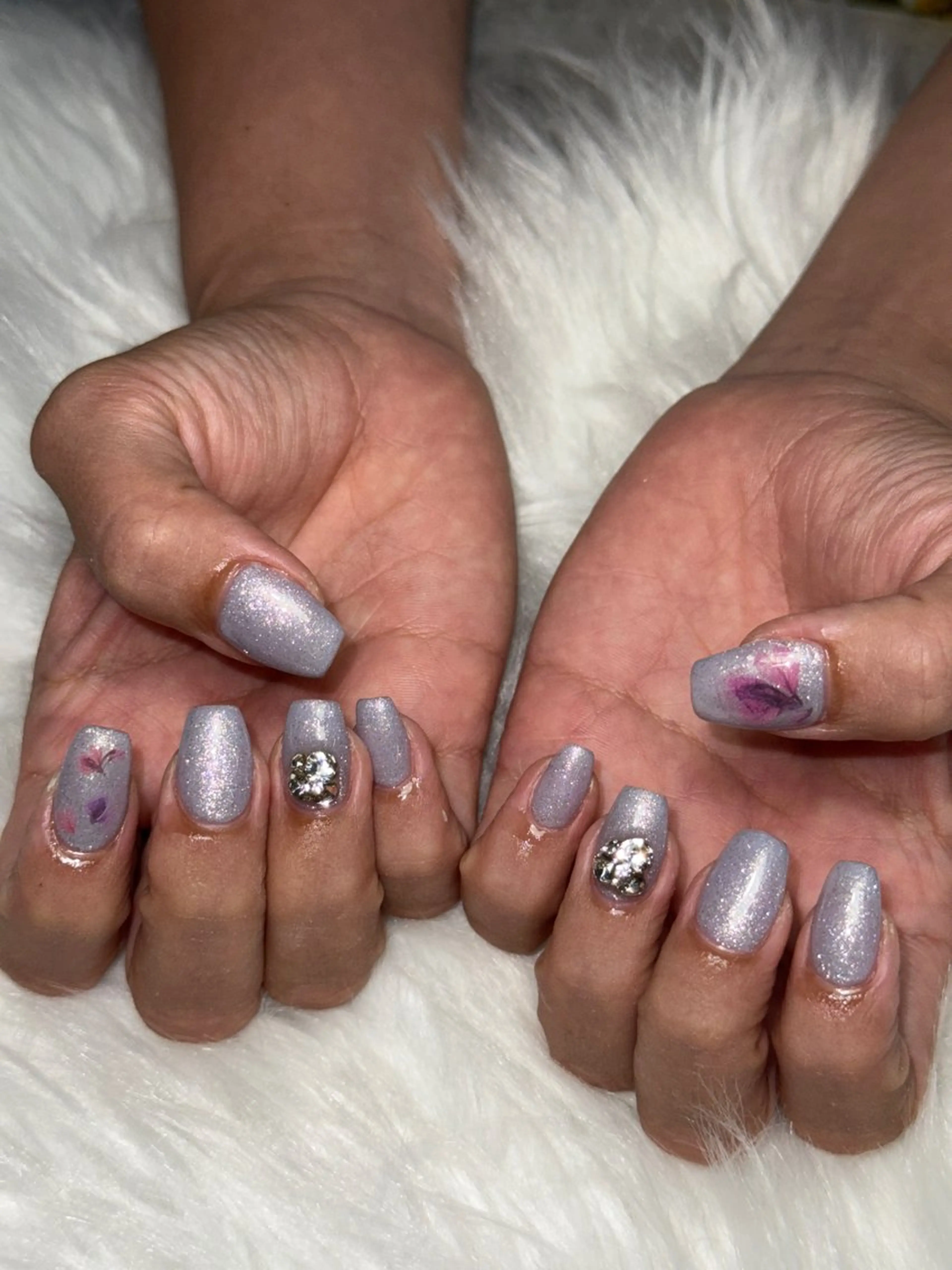 ネイル Momoka 🍑🎀のネイルデザイン