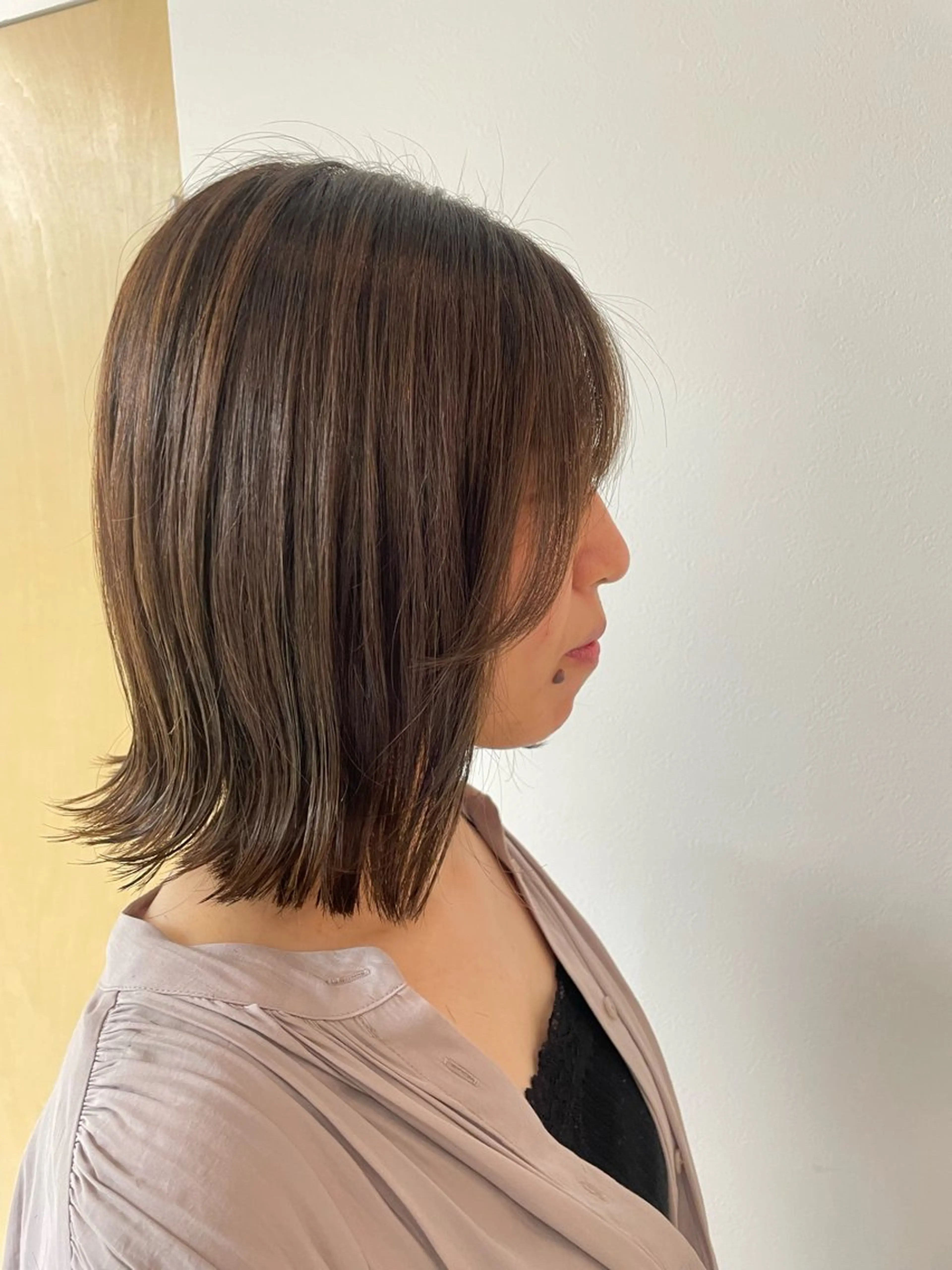 ミディアム カラー グレージュ ボブ 福田 千尋のヘアスタイル