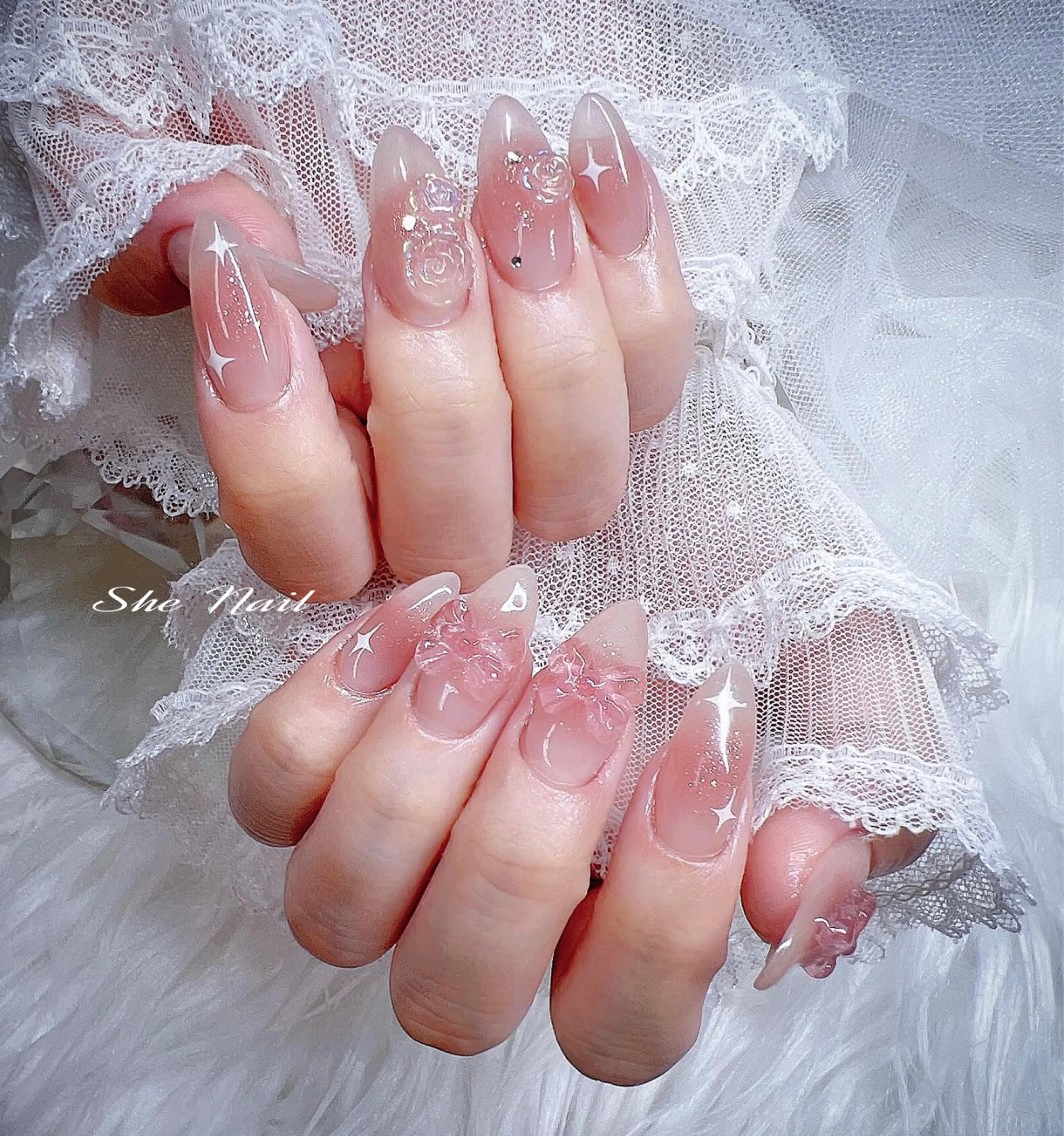 ネイル チークネイル 長さ出し フレンチネイル ガラスフレンチ マグネットネイル ハンドネイル She   Nail所属・ISA_ BELLAのネイルデザイン