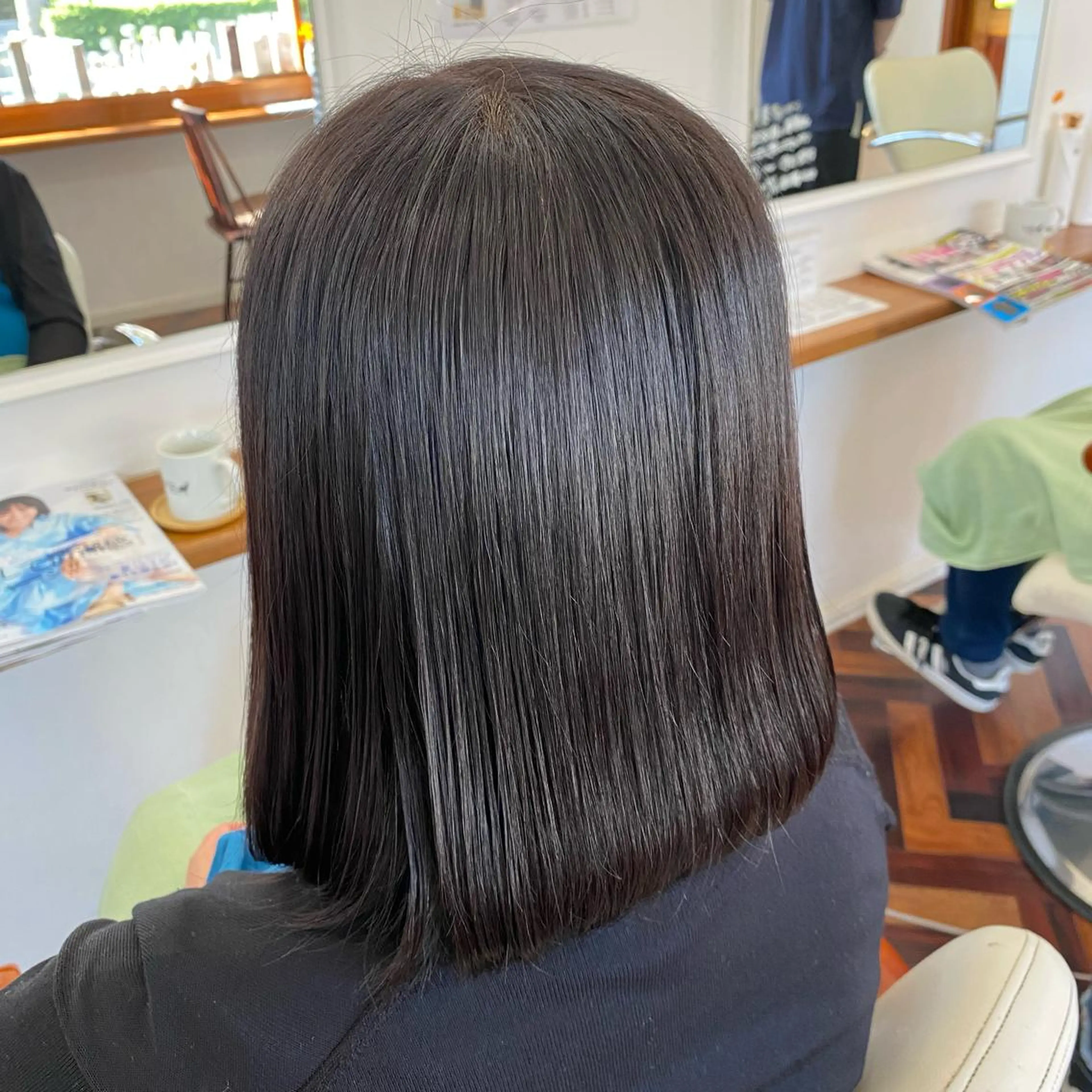 ミディアム Kazaoka Saraのヘアスタイル