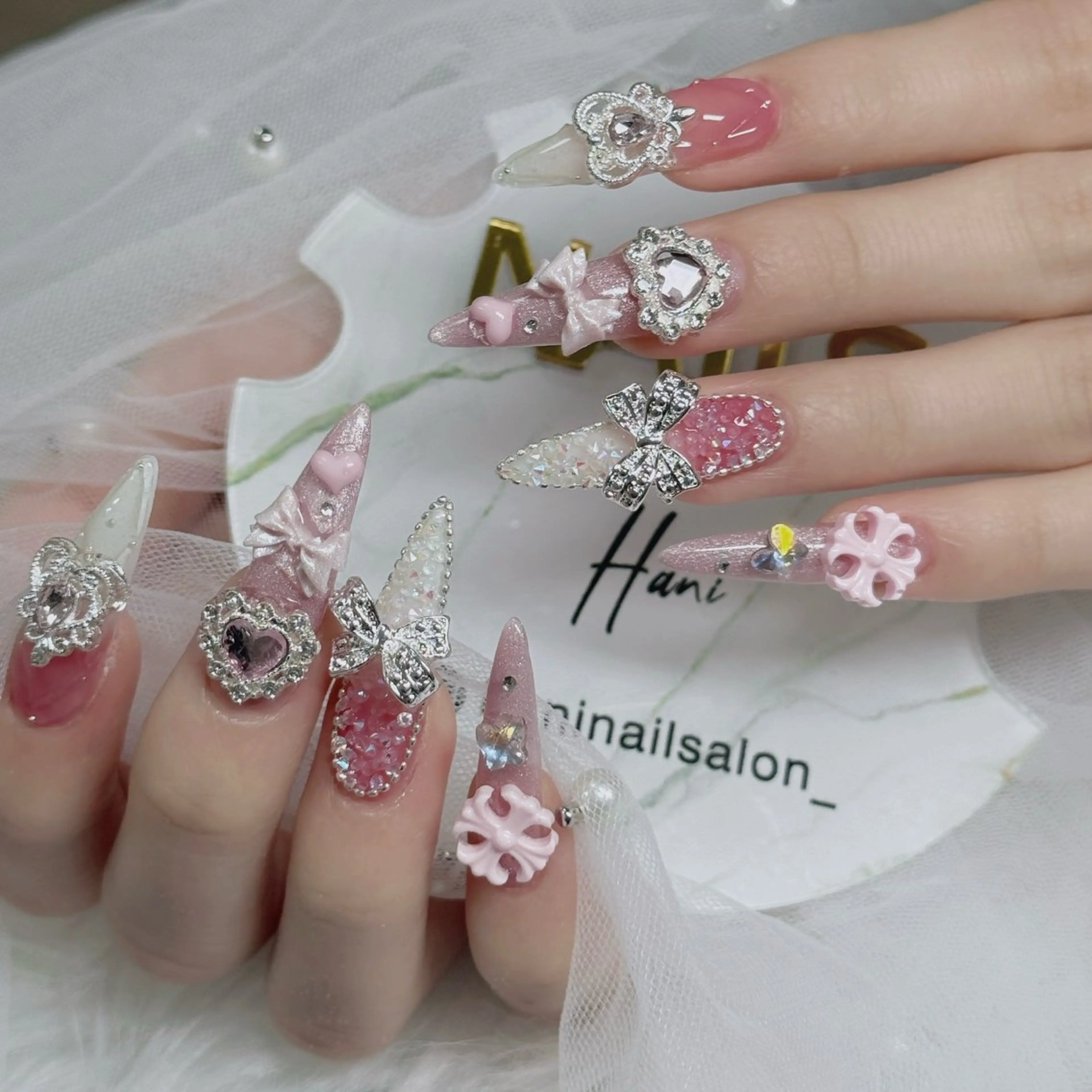 ネイル ロングネイル マグネットネイル リボン 夏ネイル スーパーロングネイル ハンドネイル Hani Nail XUKAのネイルデザイン