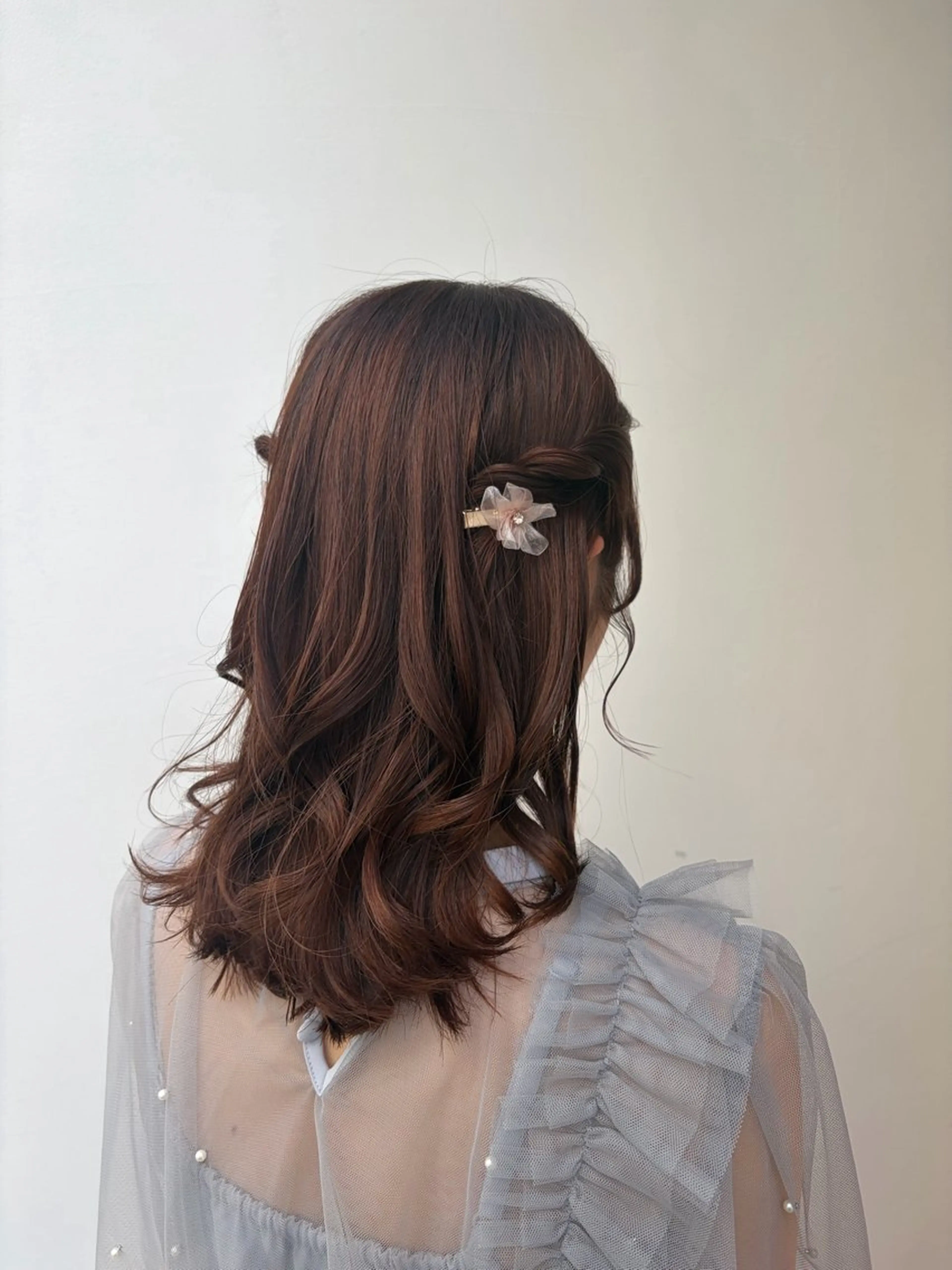 セミロング サオリ仙台🩰儚カラ ー/透明感カラーのヘアスタイル