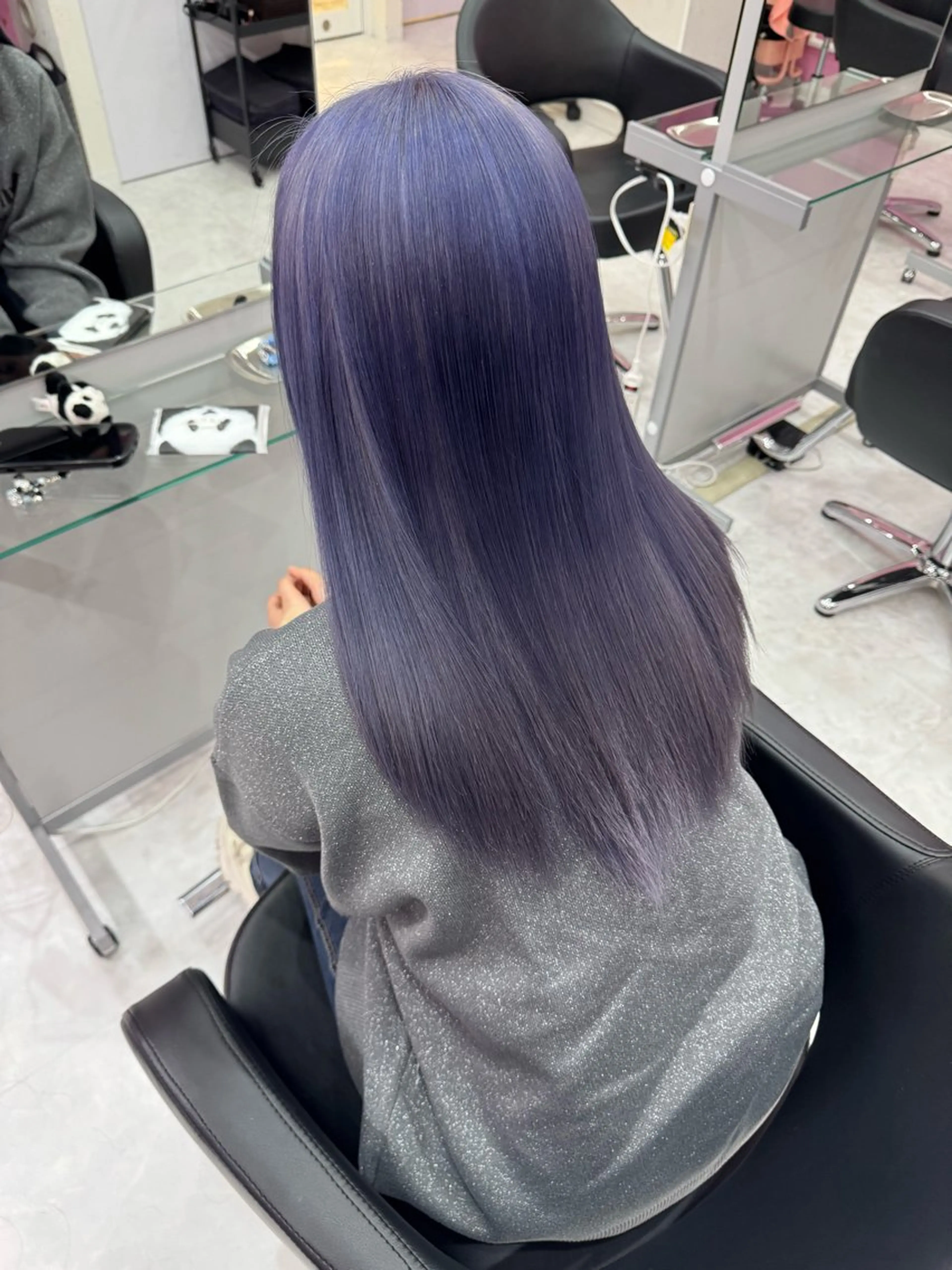 セミロング 𝐘𝐮𝐤𝐢 ベージュ系カラーのヘアスタイル