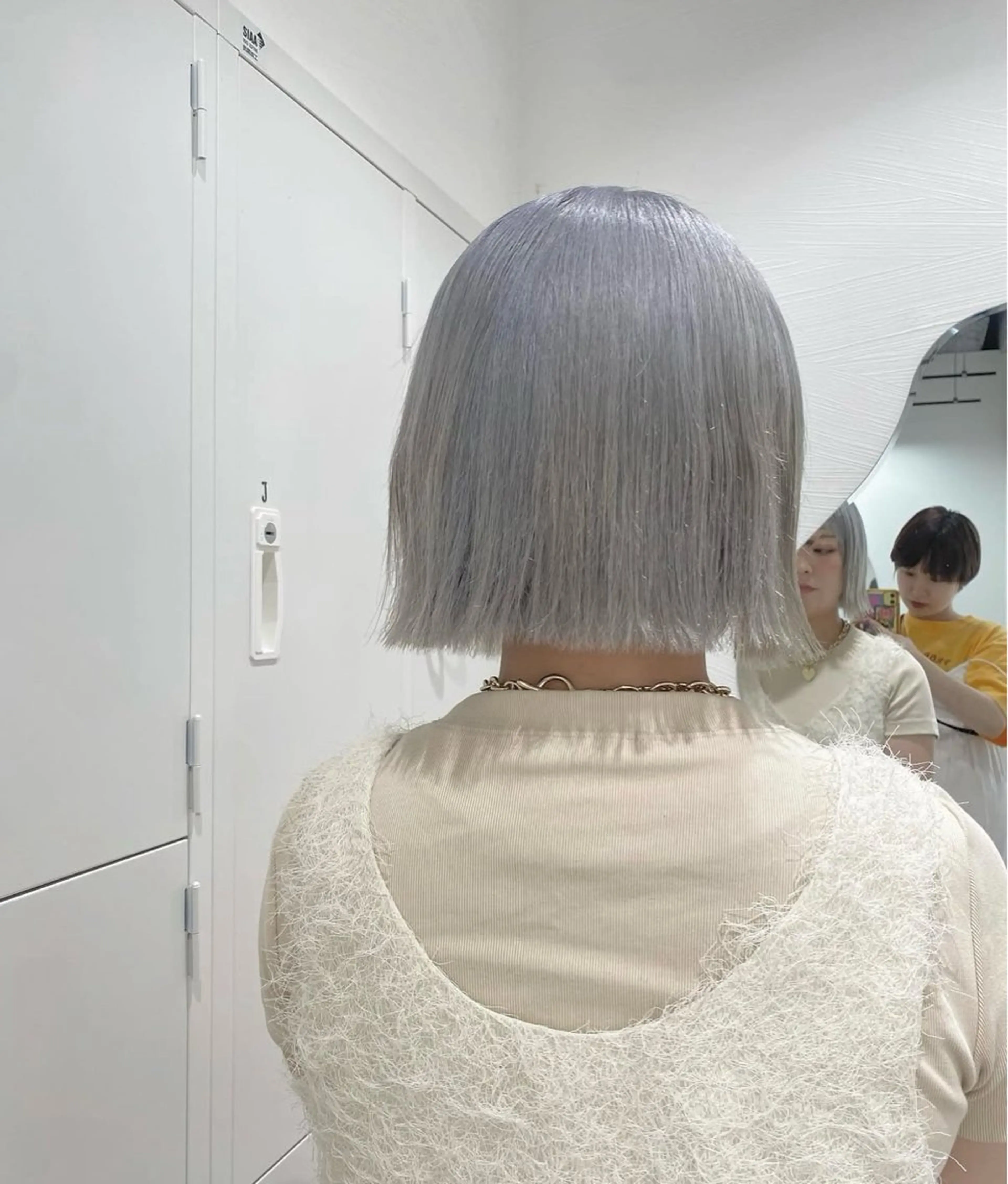 ミディアム カット ヘアカラー トリートメント ショートヘアとカラー の専門家/もりしーのヘアスタイル