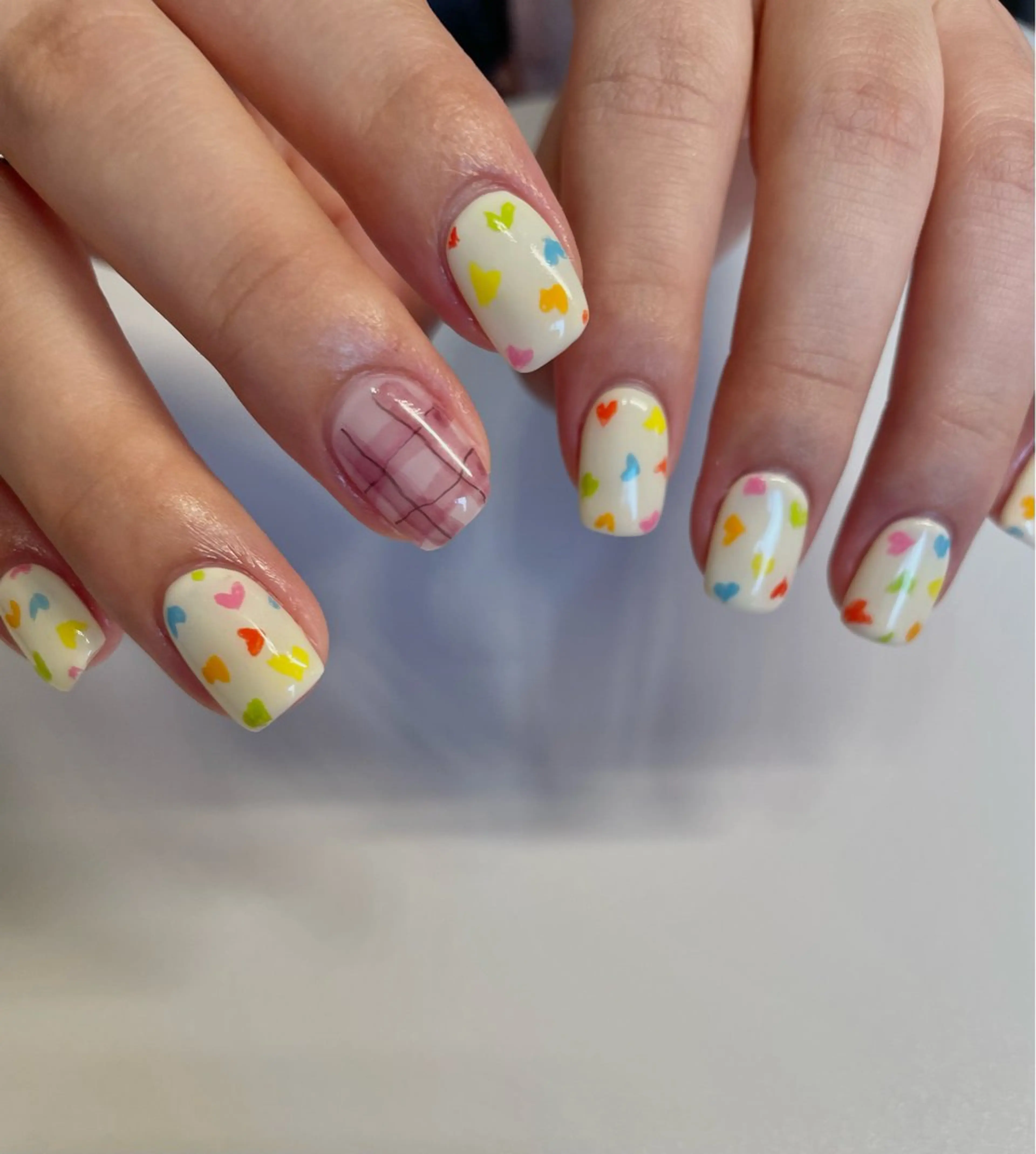 ネイル ハート ハンドネイル Nailsalon Olu所属・ネイリスト Nanaのネイルデザイン