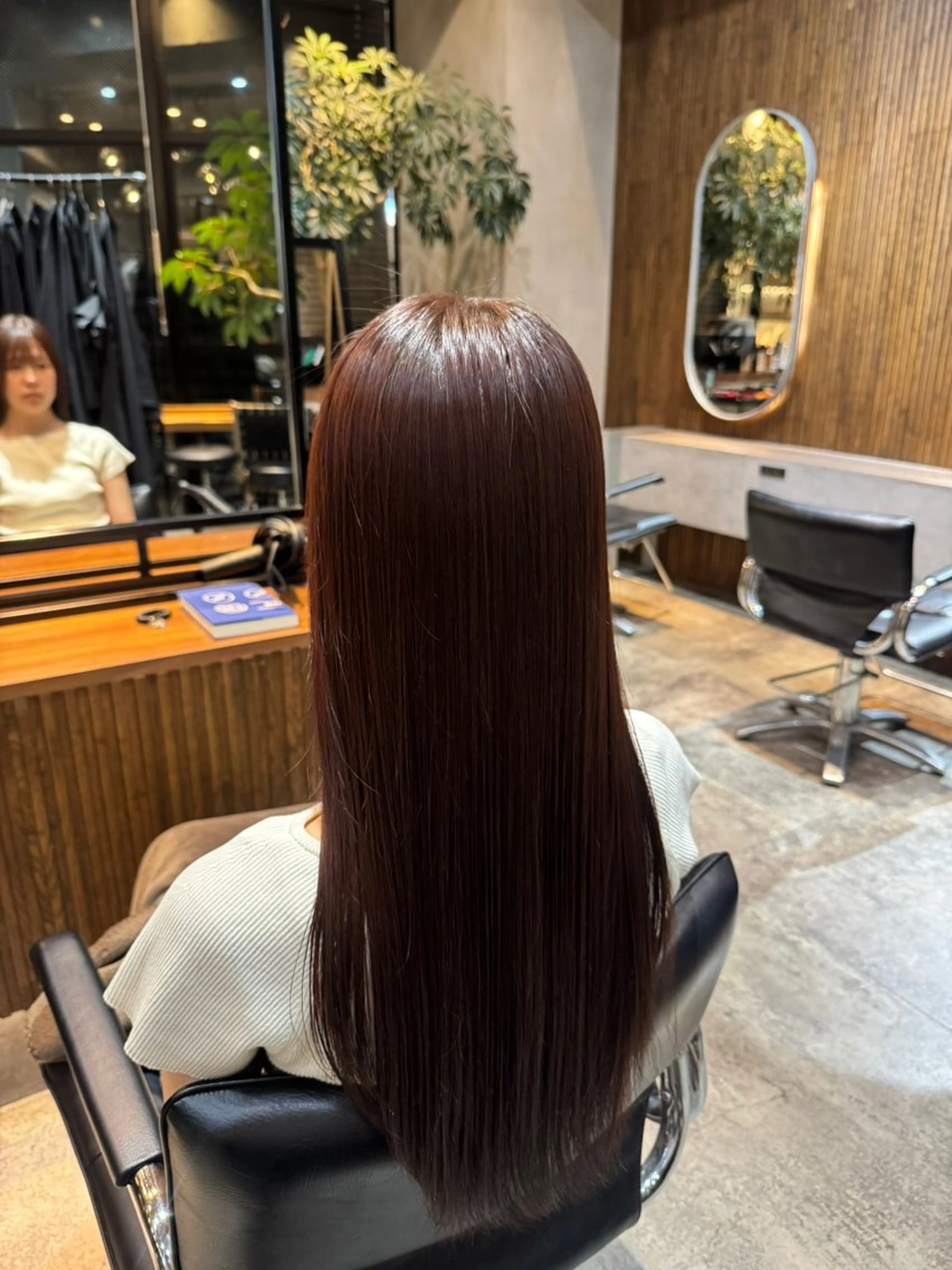 ロング ヘアカラー 渋谷/切りっぱなし レイヤー/ブリーチのヘアスタイル