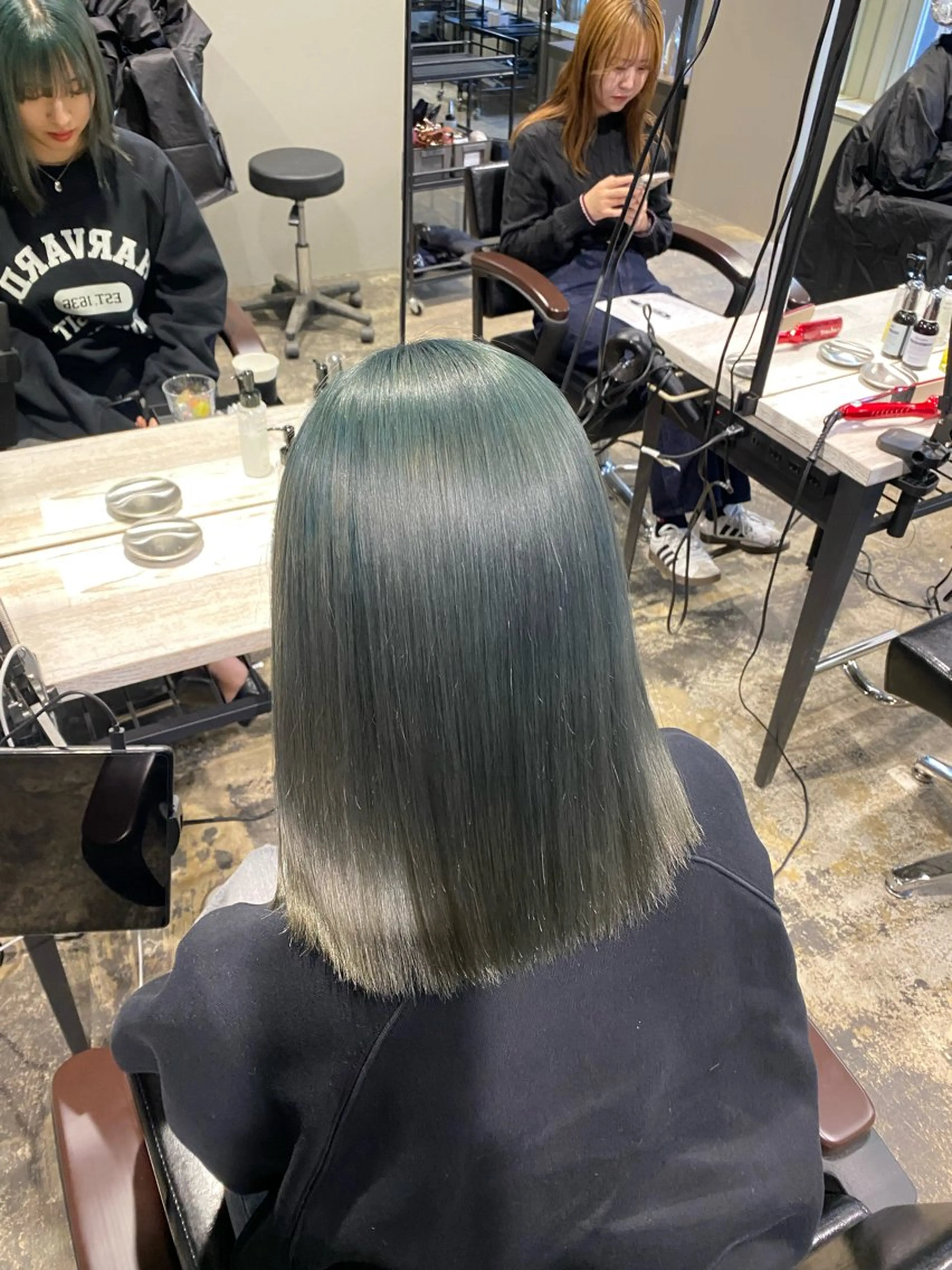 ミディアム ハイトーンカラー レイヤー/ juriのヘアスタイル