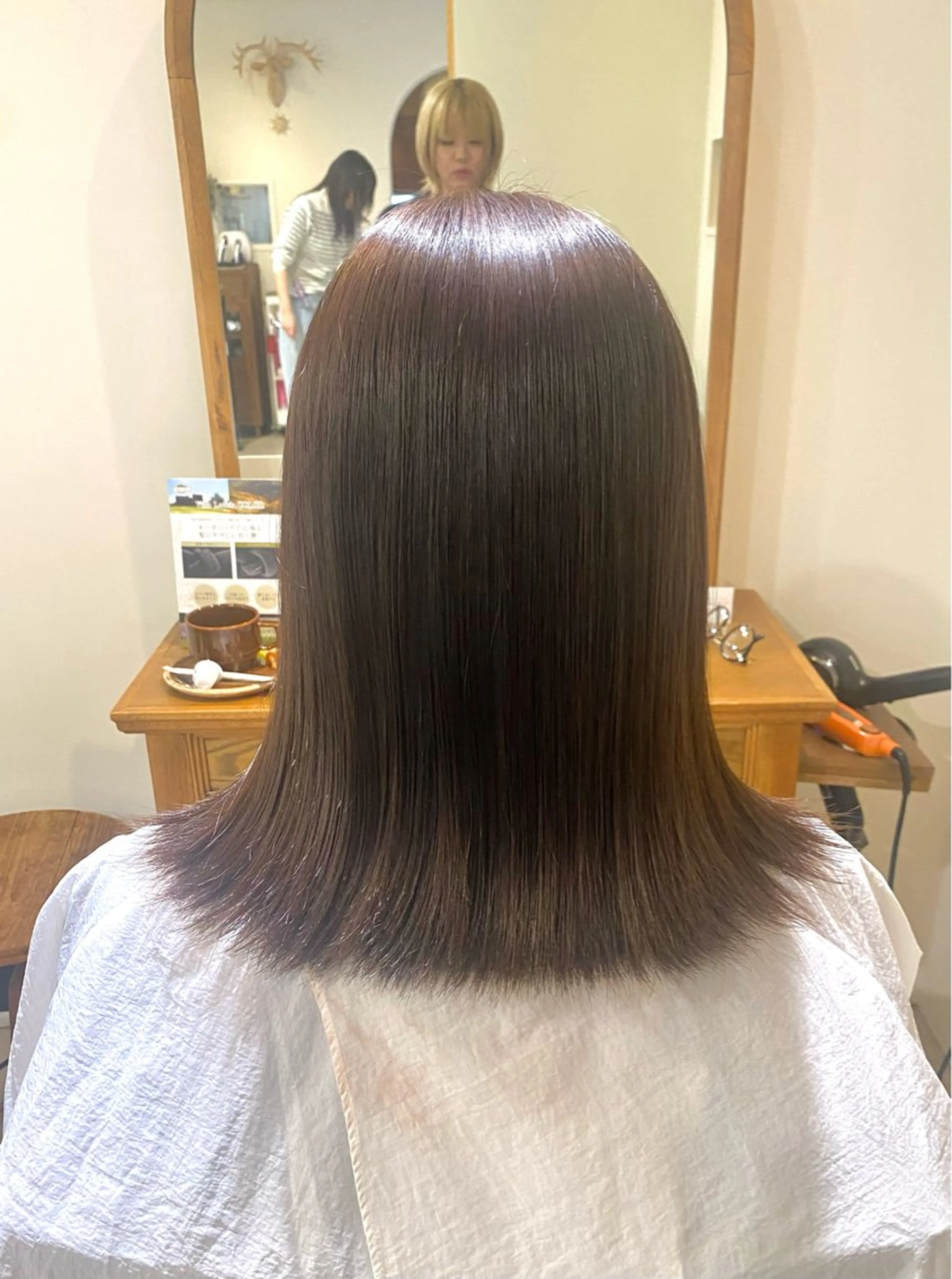 ミディアム ヘアカラー LiC えりのヘアスタイル