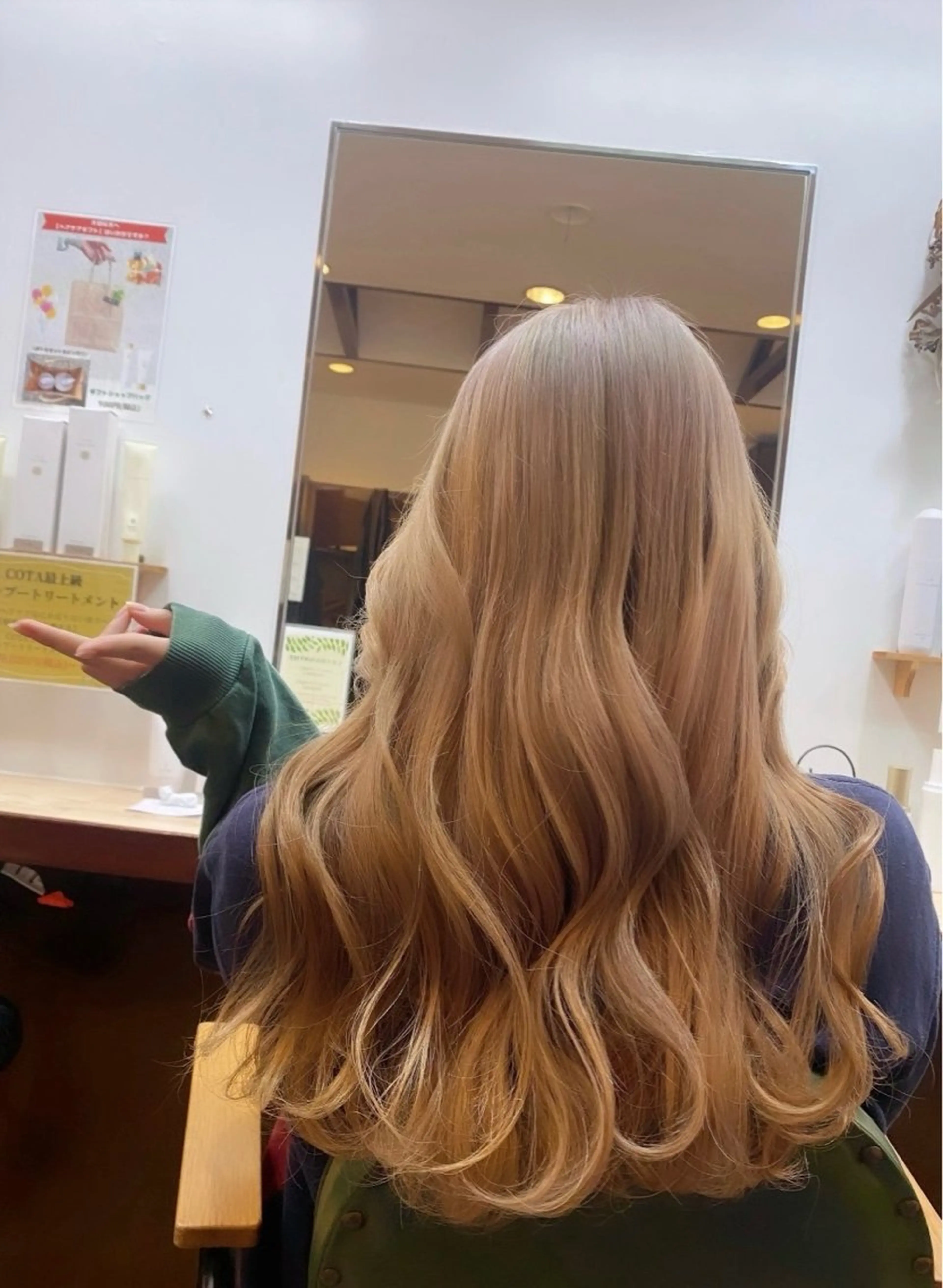 ロング カラー Lin.所属・ハイトーン/デザイン カラー/大輔のヘアスタイル