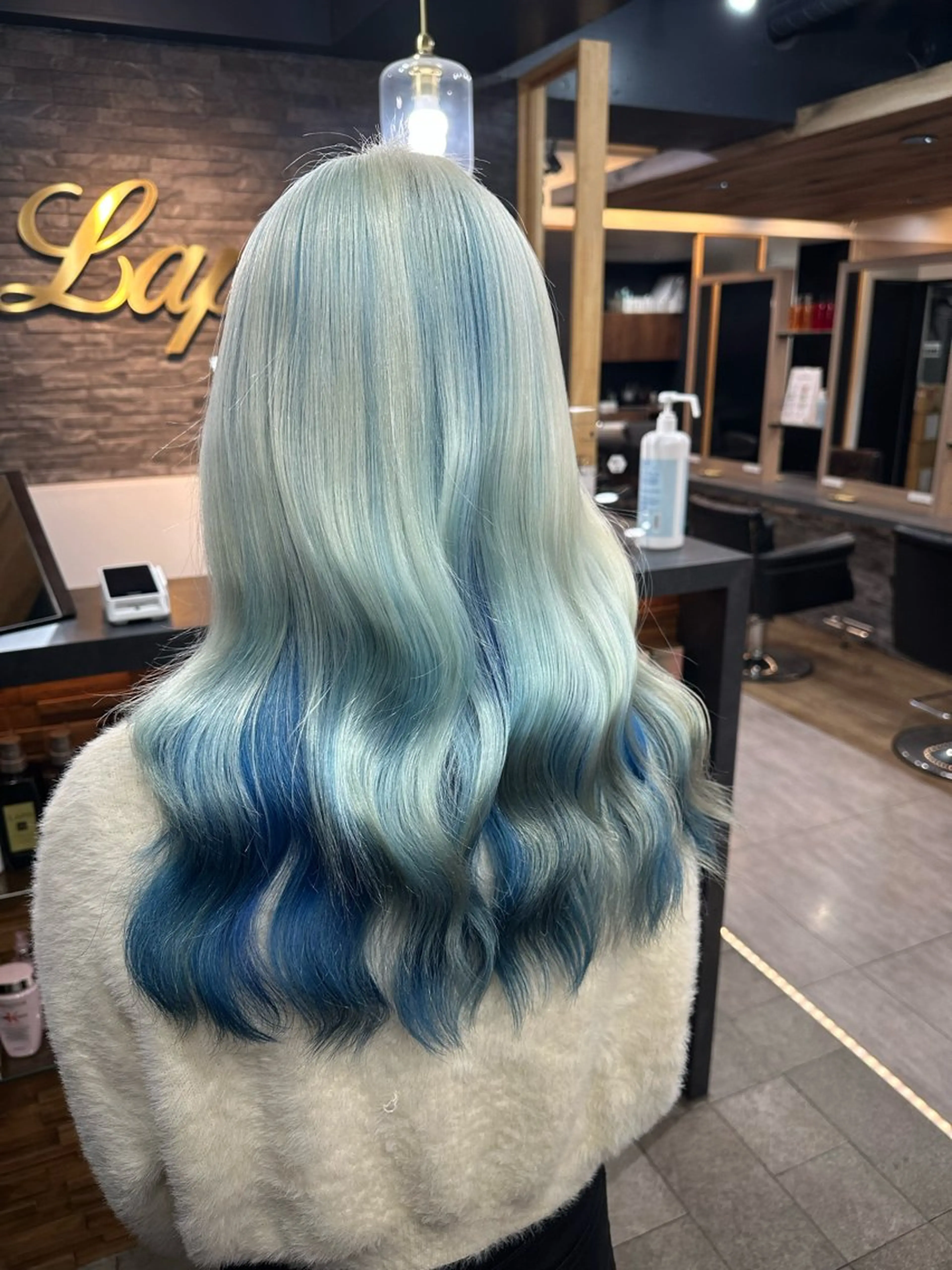 セミロング 横浜lapis amaneのヘアスタイル
