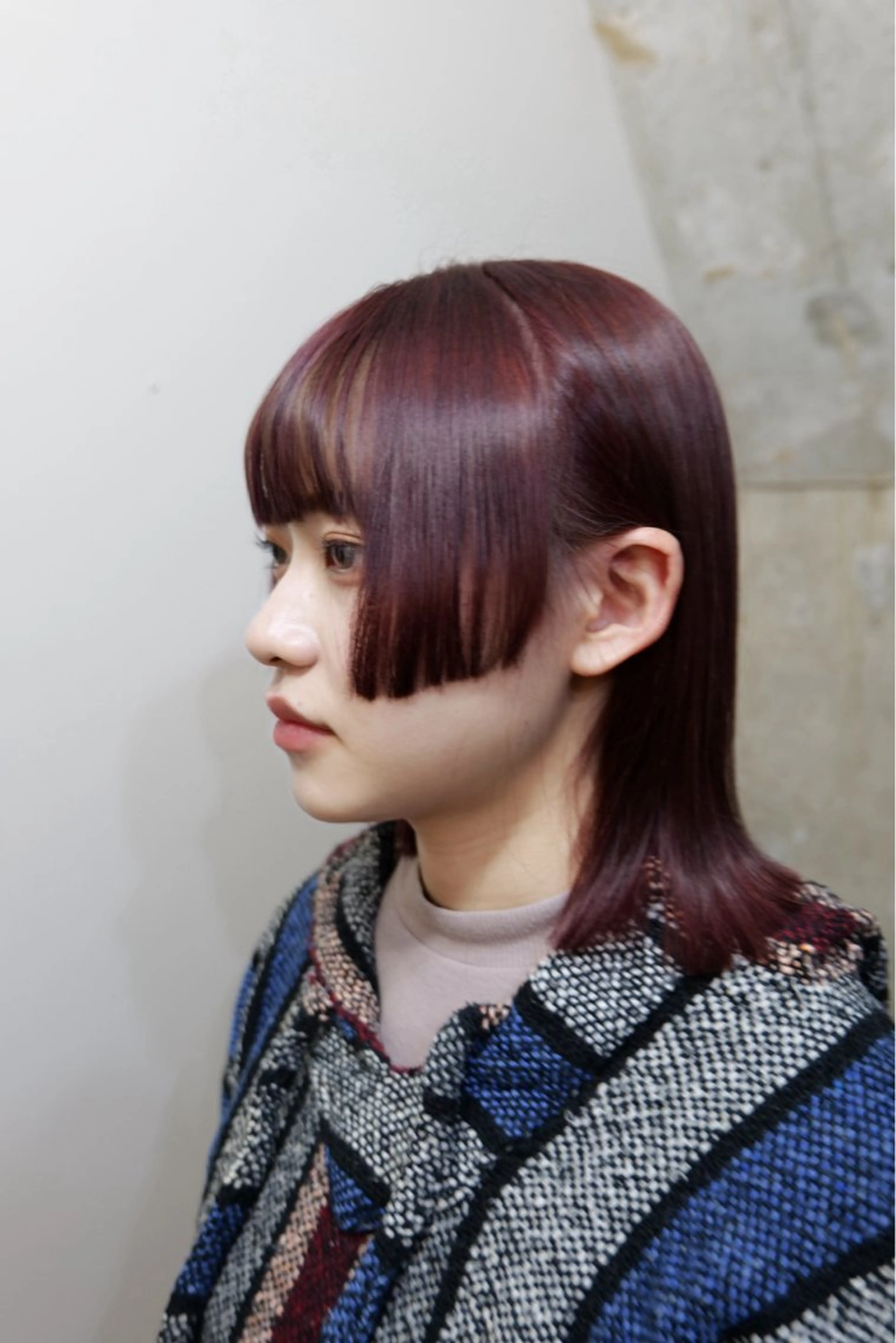ミディアム カラー ブリーチ ケアブリーチ 𝙱𝙻𝙴𝙽 𝚋𝚢 𝚍𝚘𝚝.所属・🤍BLEN 窓🤍のヘアスタイル