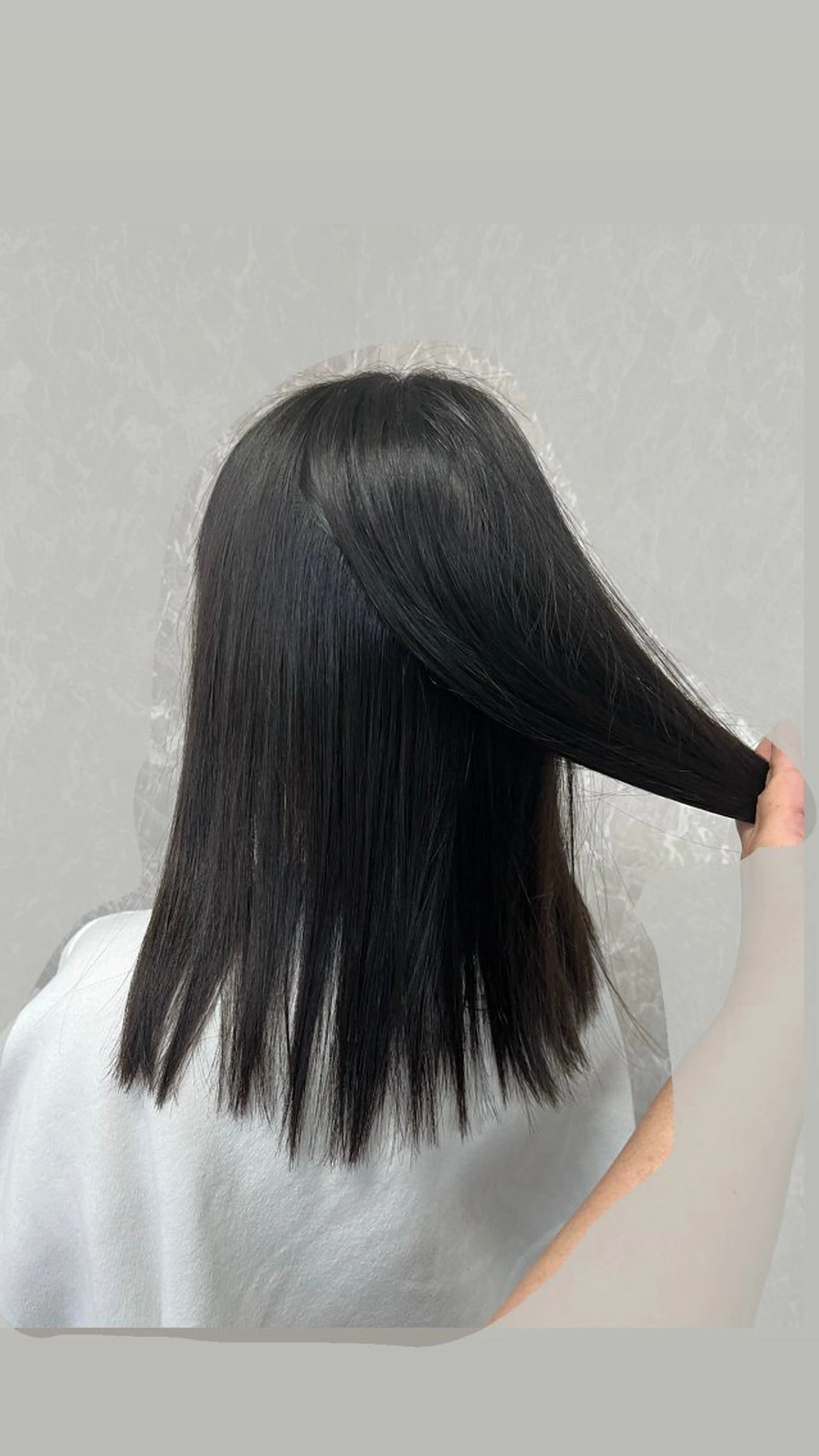 セミロング 縮毛矯正 池田 真衣のヘアスタイル