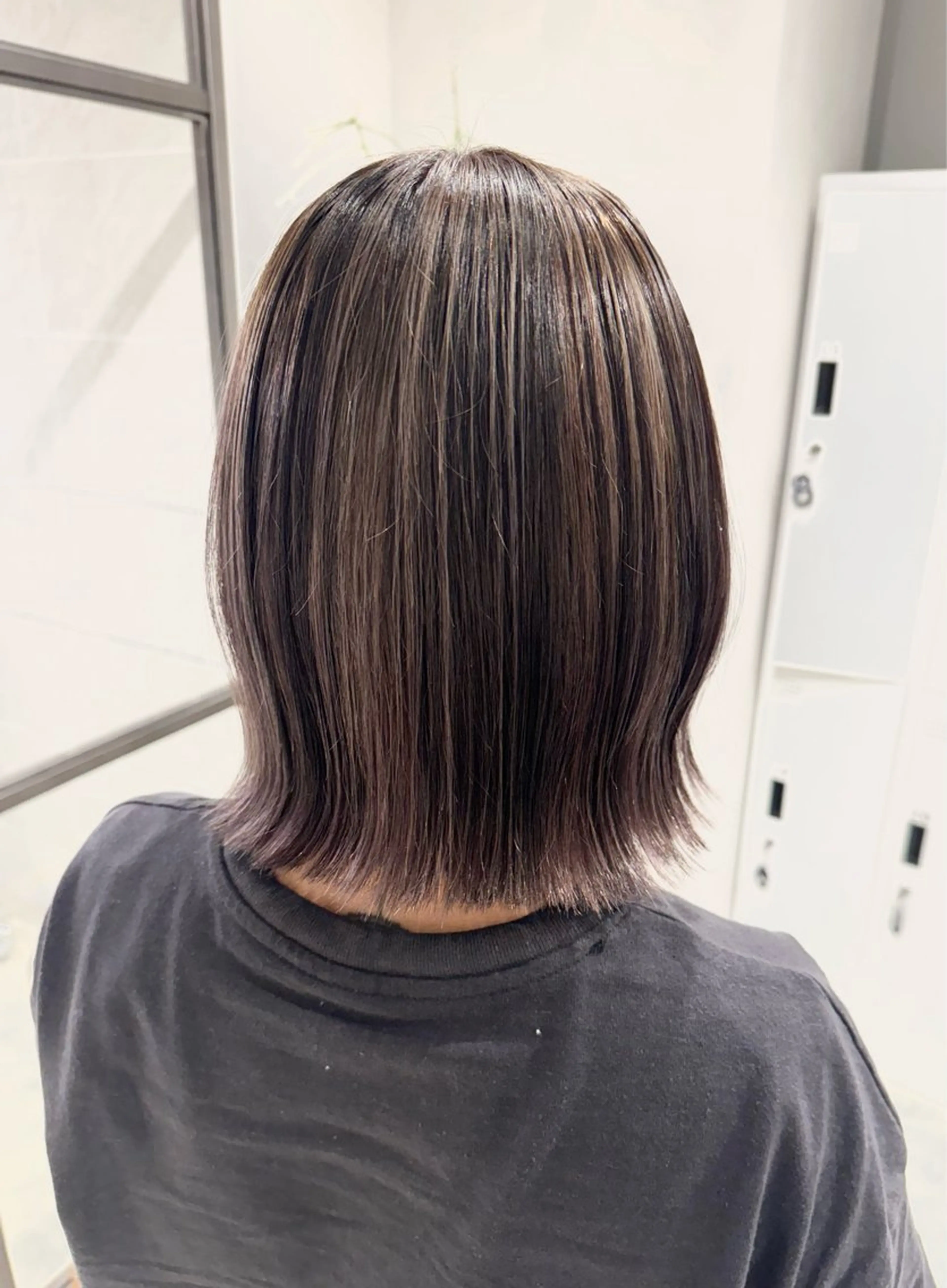 ミディアム カラー ハイライトカラー ボブ ハイライト カット ヘアカラー トリートメント 透明感カラー✨艶髪 制作🌱山根あゆみのヘアスタイル