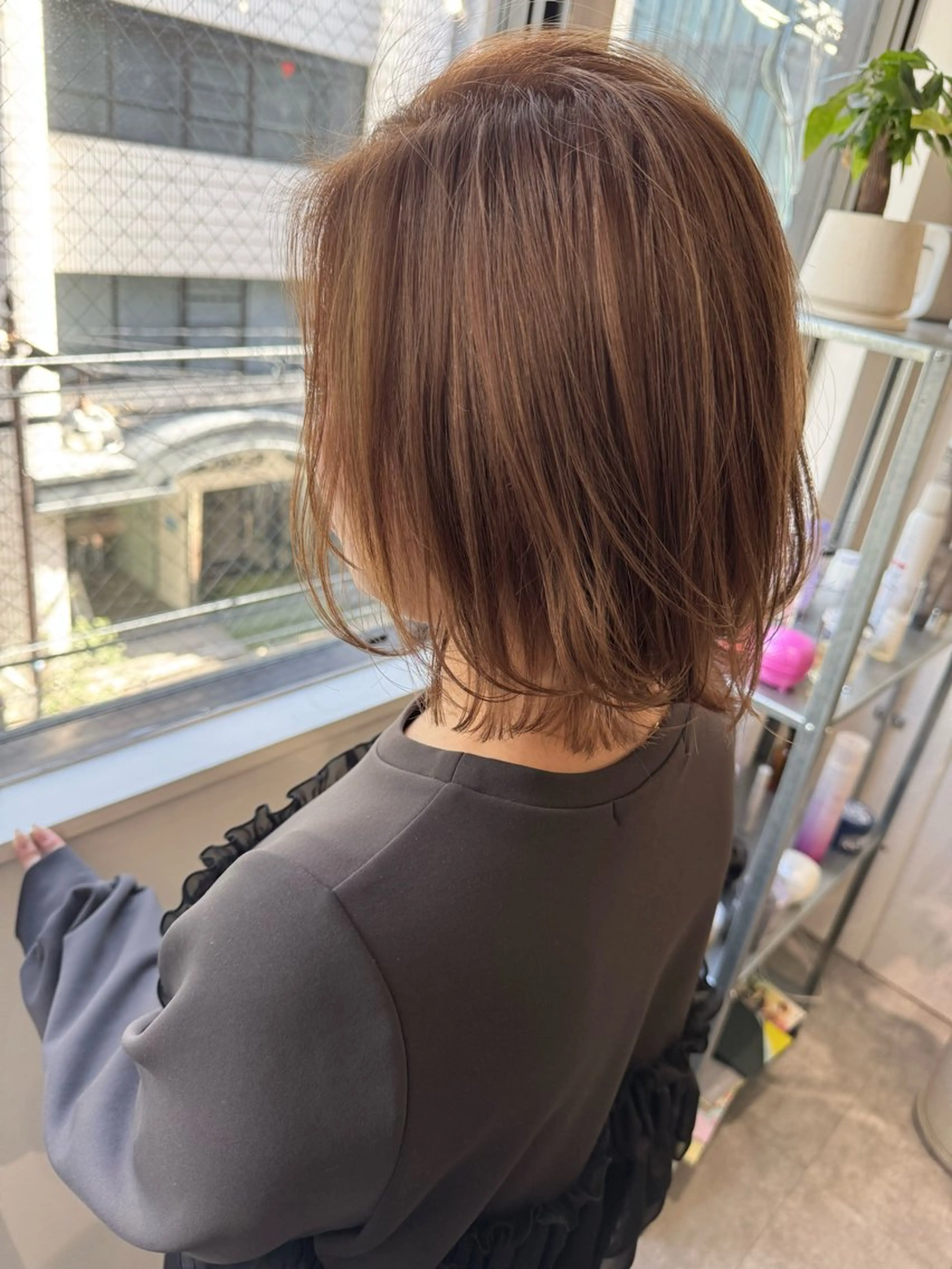 ショート カラー ショートボブ ボブレイヤー ボブ レイヤーカット ショートヘア reverie【レヴリー】所属・夜23時まで予約🉑 reverieあきらのヘアスタイル