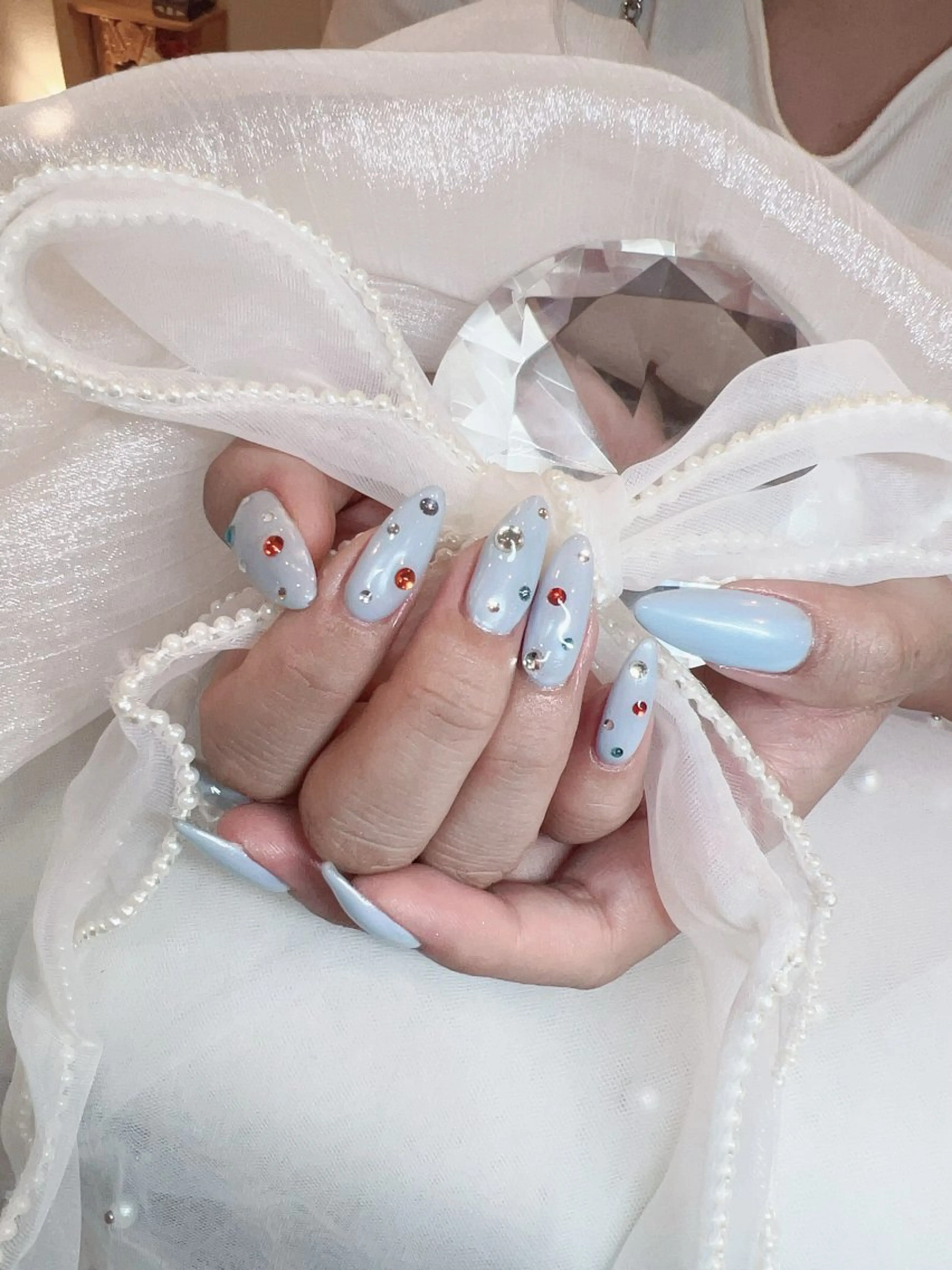 ネイル キラキラネイル 韓国ネイル 水色 マグネットネイル ニュアンスネイル ハンドネイル フットネイル RUBY Nail 日暮里店のネイルデザイン