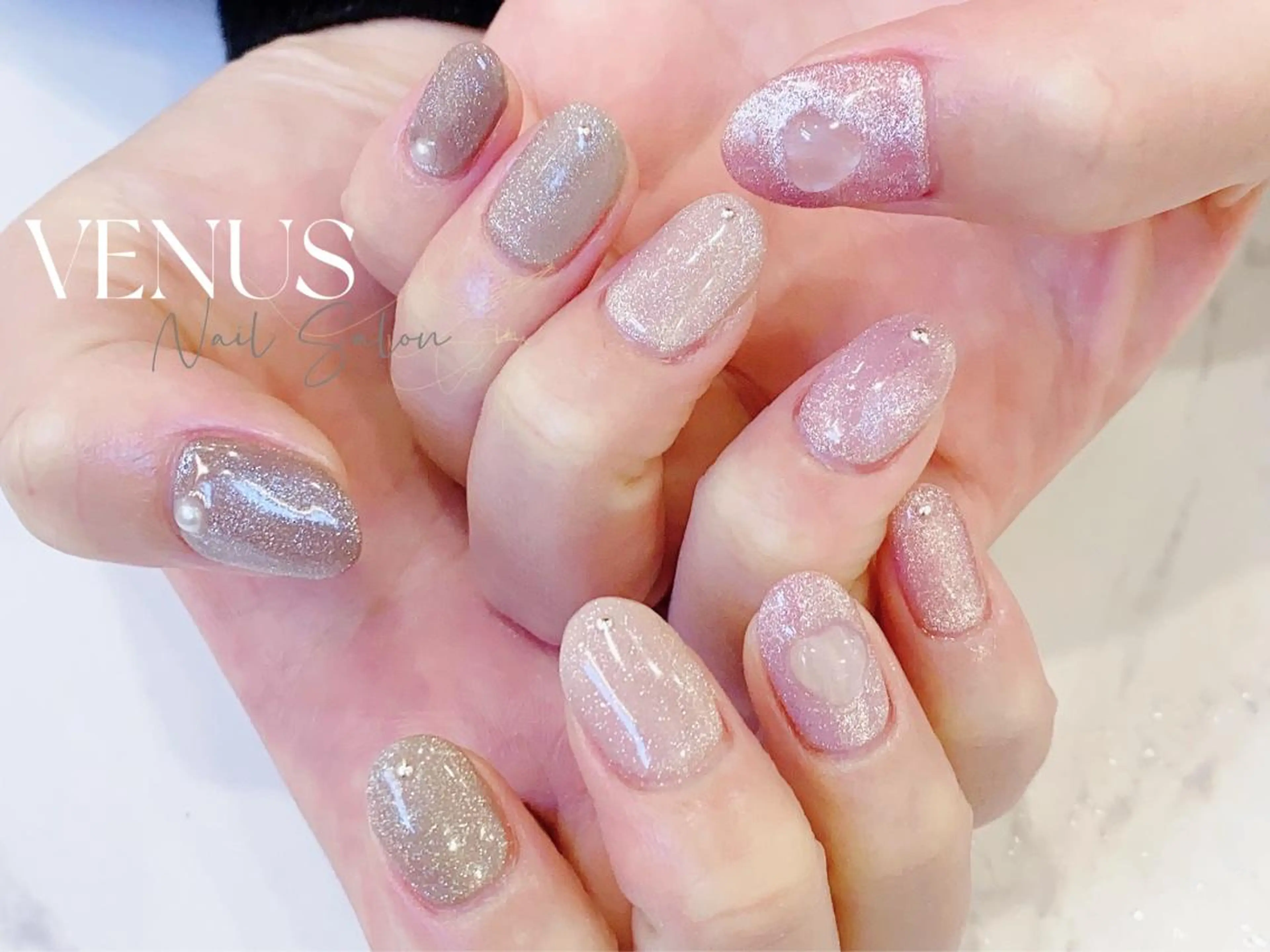 ミディアム VENUS Nail ★池袋徒歩2分のネイルデザイン