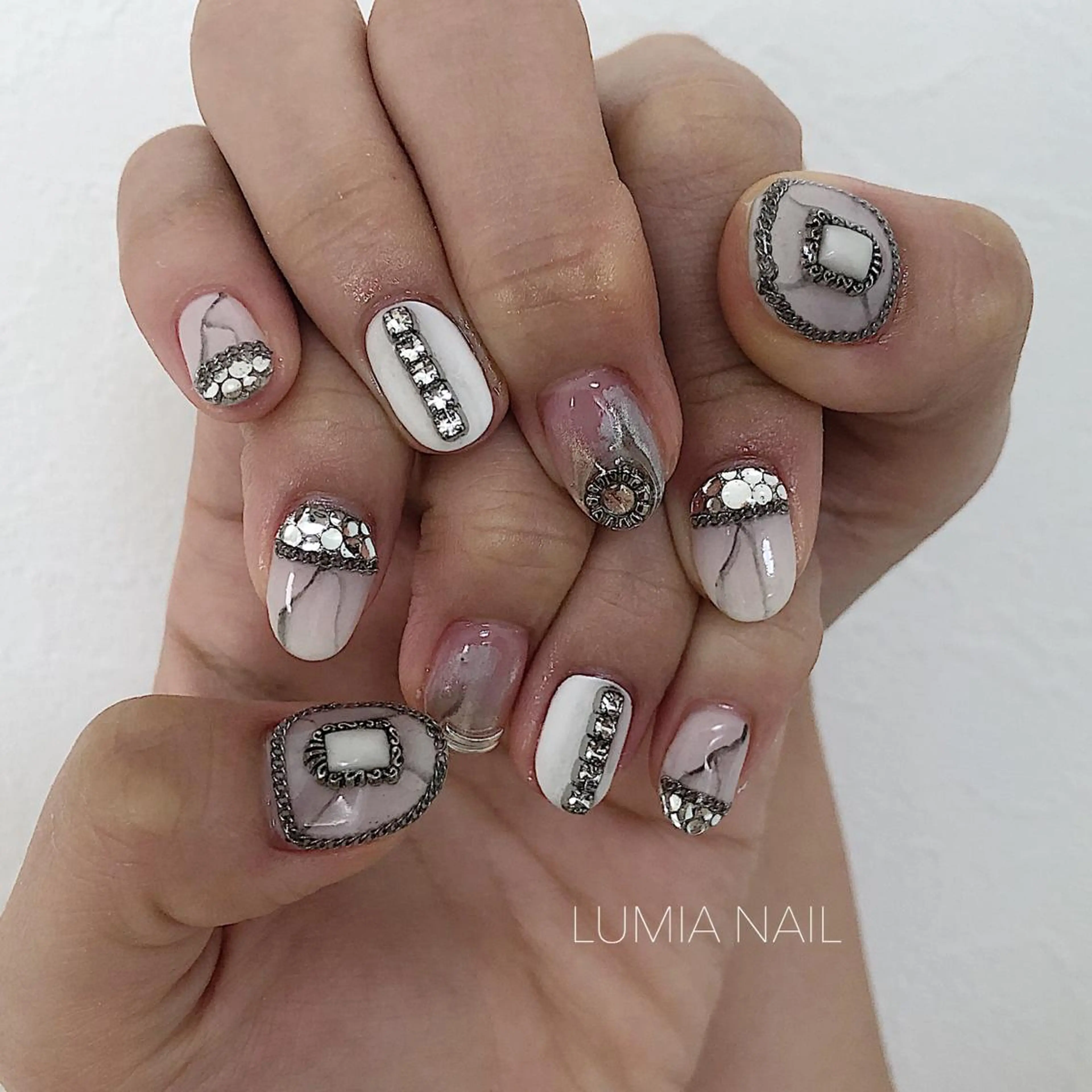 ネイル nail&eyelash Rine所属・Rine 放出 (リネ)のネイルデザイン