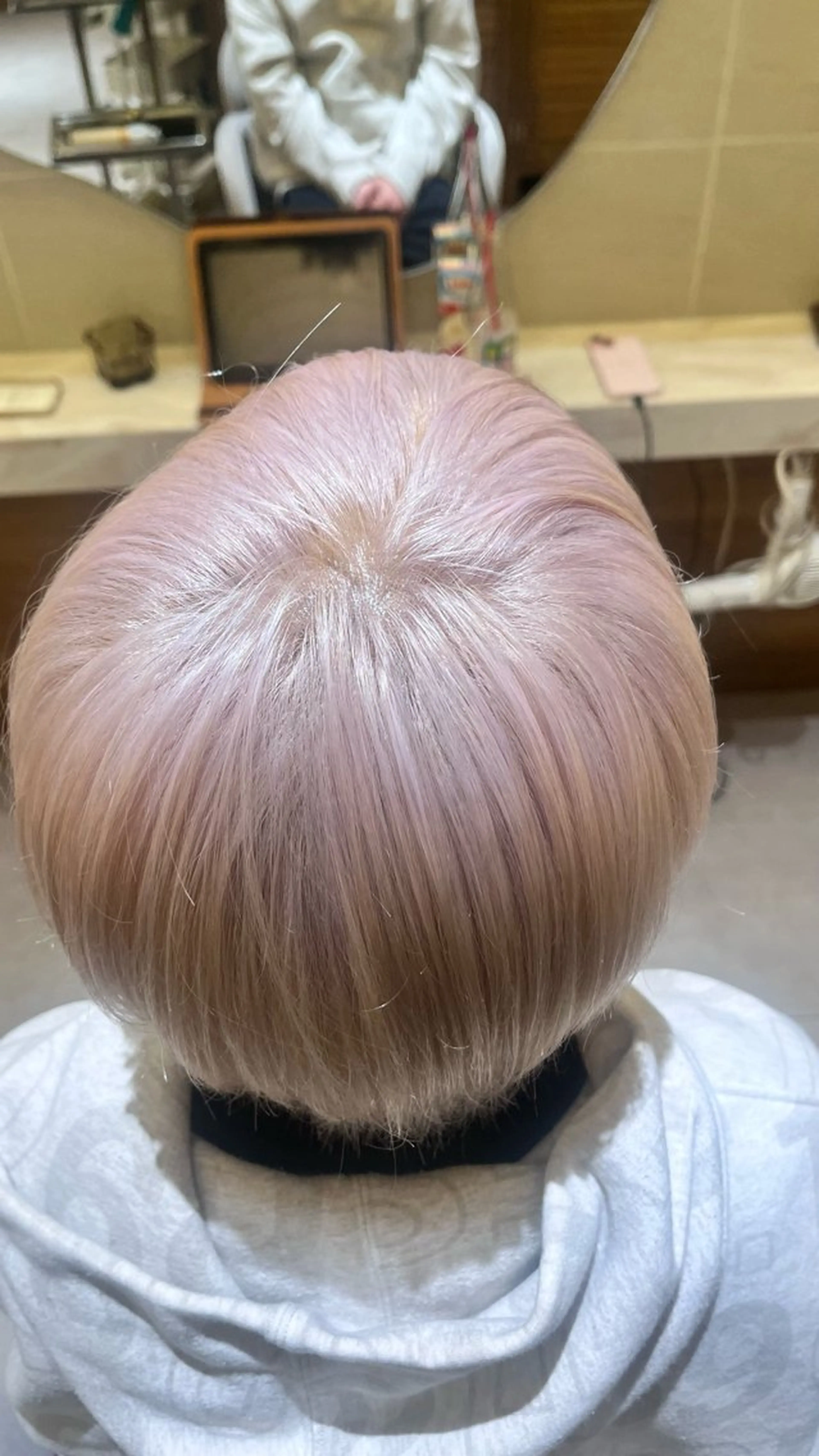 ショート カラー ヘアカラー yiye aoyama所属・表参道yiye うららのヘアスタイル