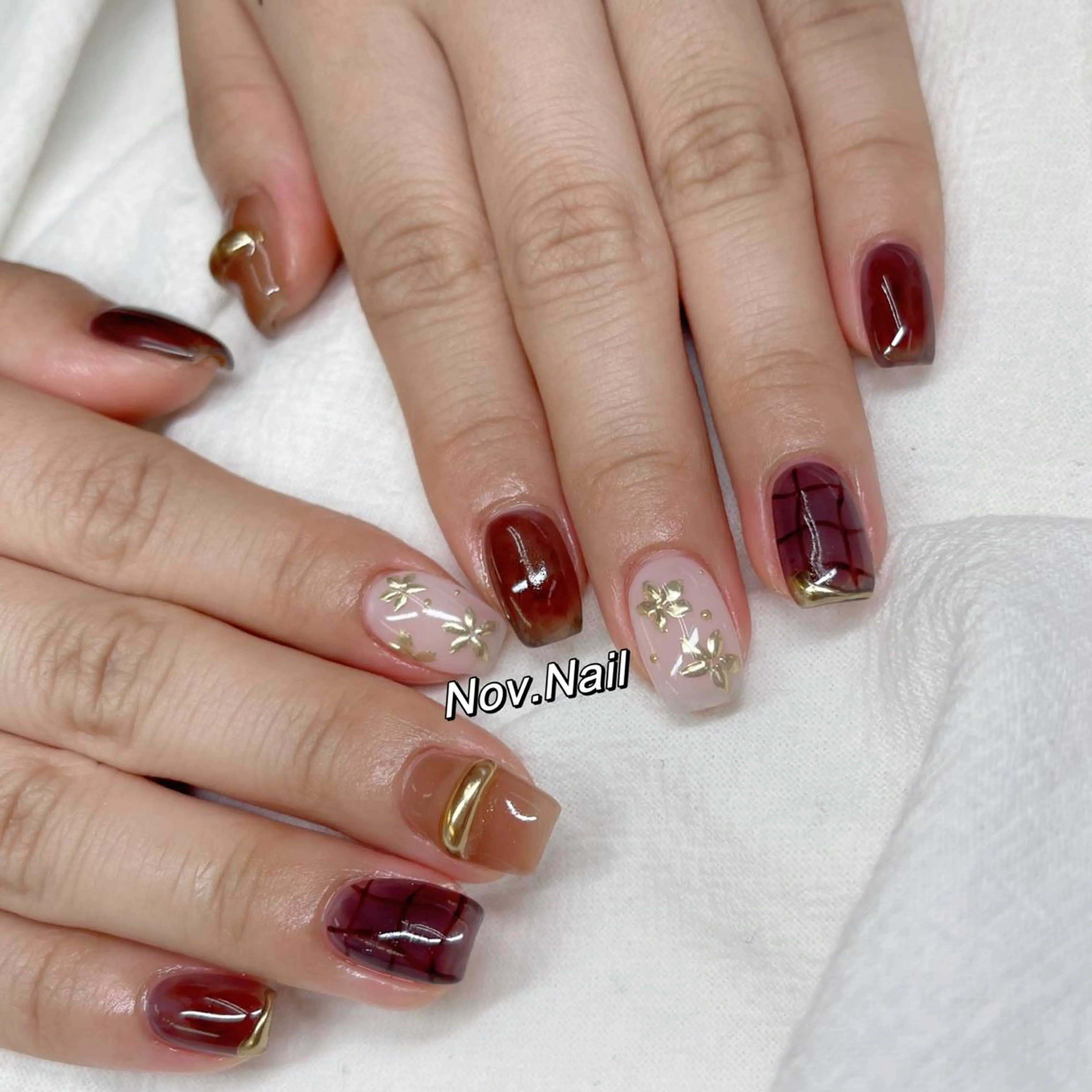 ネイル ハンドネイル ハンドケア Nov. ネイルサロンのネイルデザイン