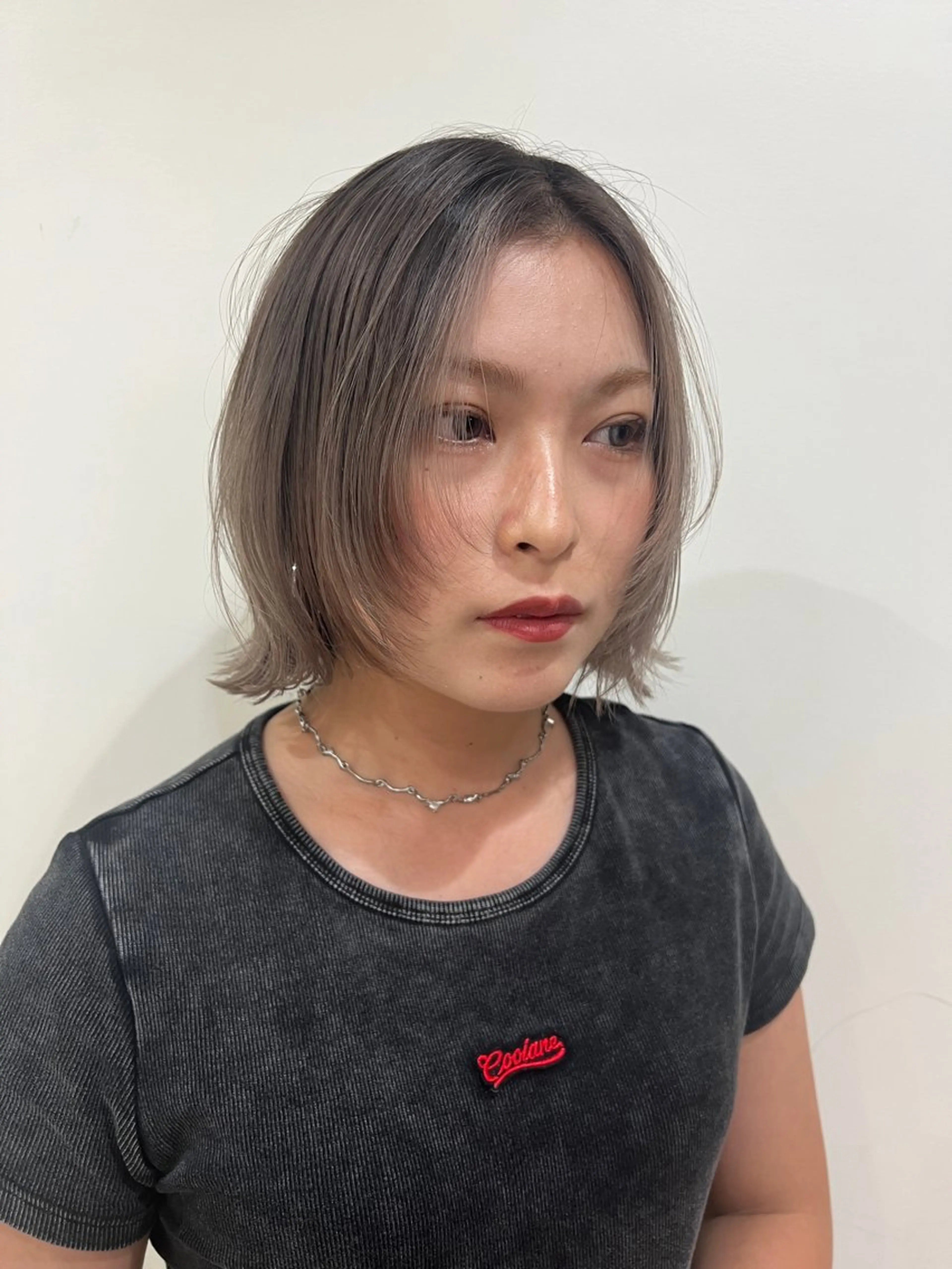 ショート ボブ 顔まわりレイヤー レイヤーカット Noa/ハッシュ カット💖ハイトーンのヘアスタイル