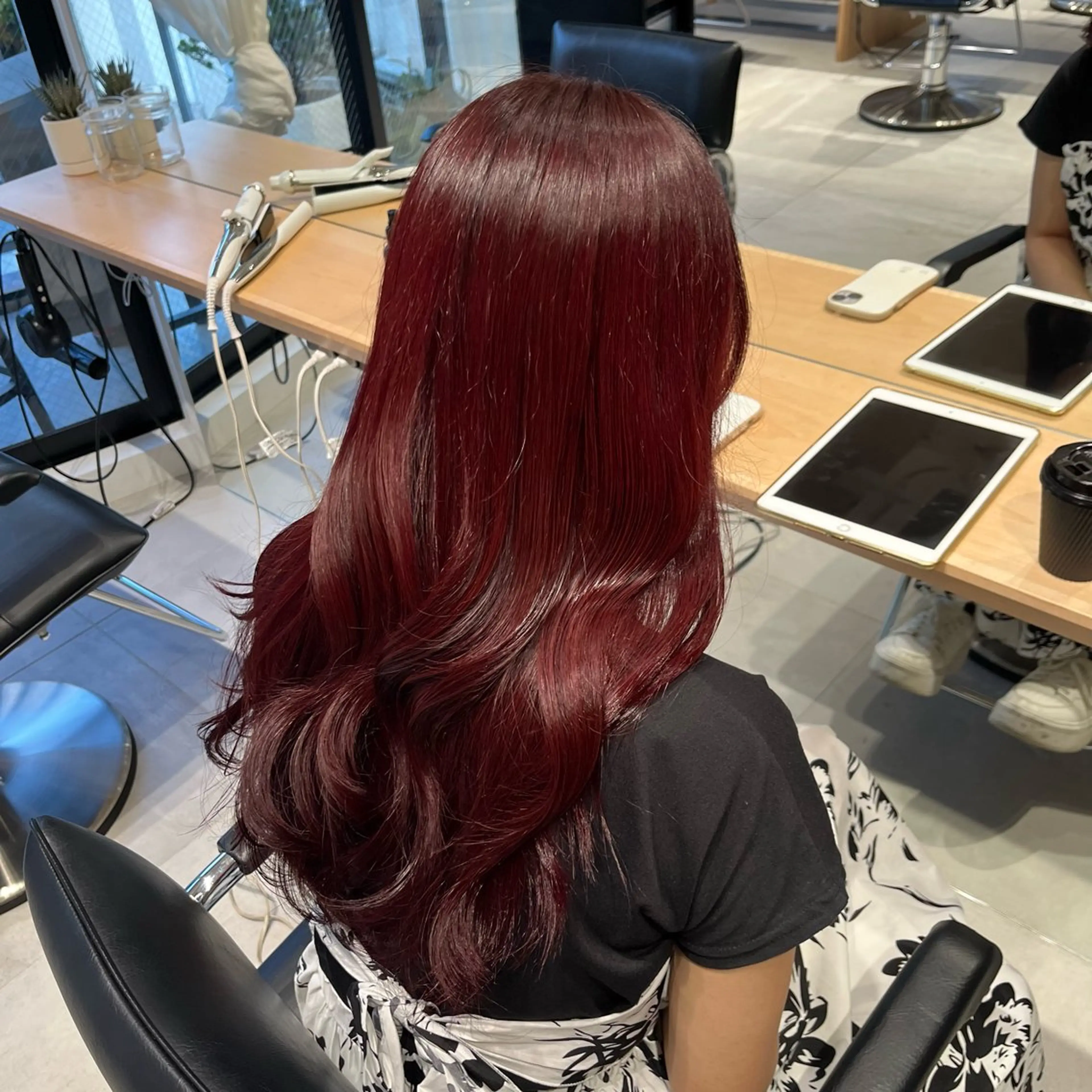 ロング カラー ナミ🩶暗髪/暖色 ❤️/透明感/縮毛のヘアスタイル