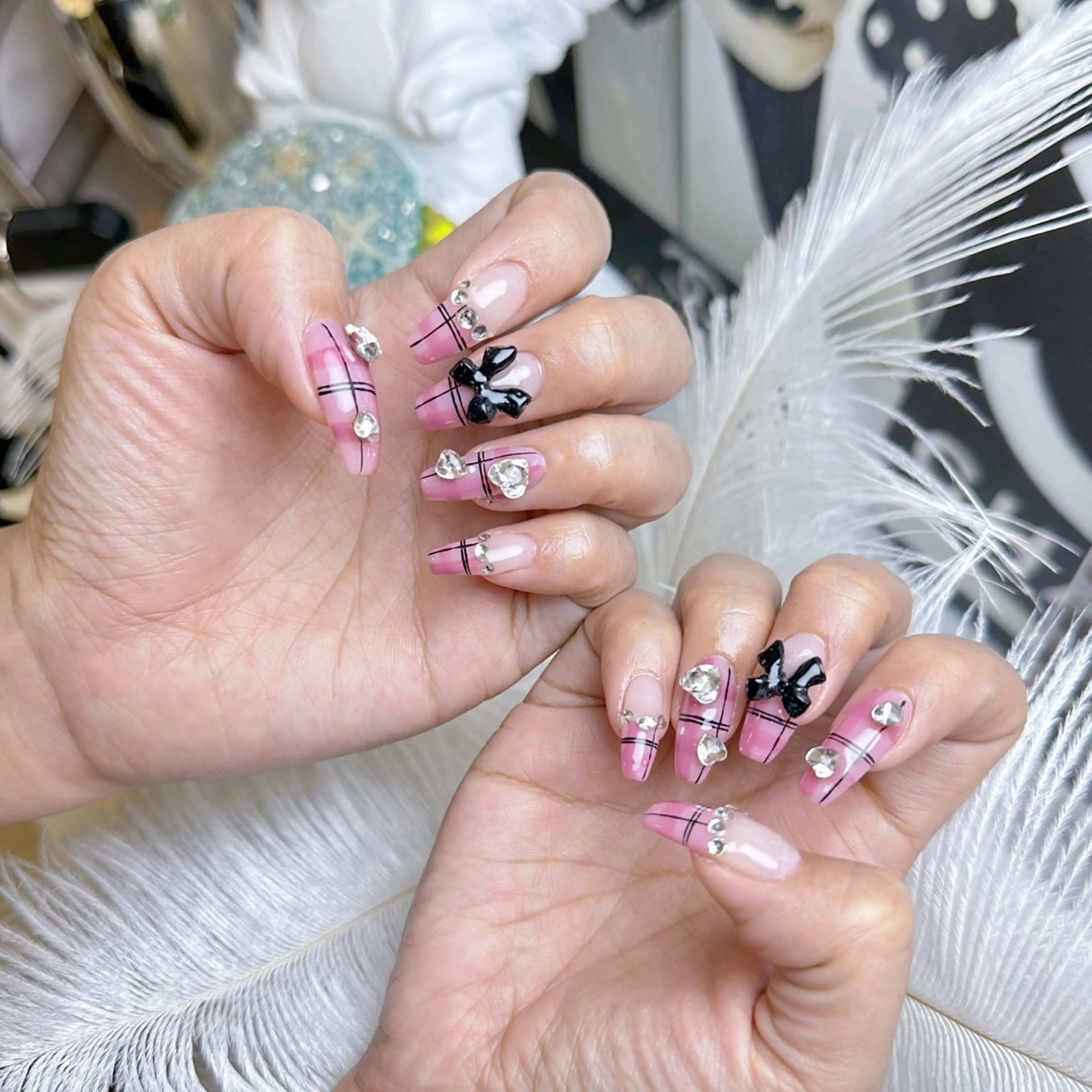 ネイル クリアネイル ハート キラキラネイル 韓国ネイル マグネットネイル ハンドネイル NailPrincess所属・princess スカルプ専門店のネイルデザイン