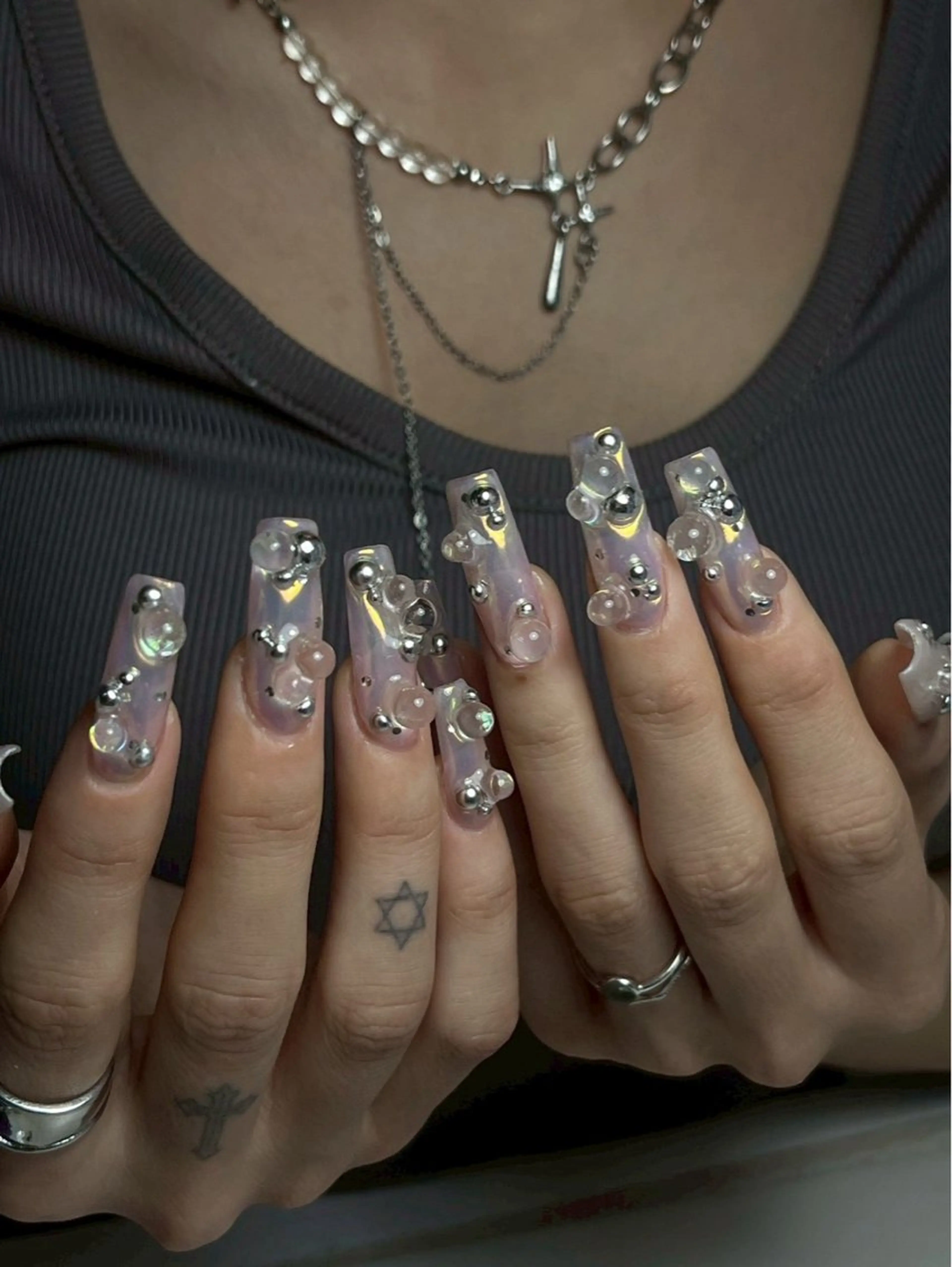 ネイル オーロラネイル 氷ネイル・うるうるネイル ロングネイル ハンドネイル SoLuna 【ソルナ】のネイルデザイン