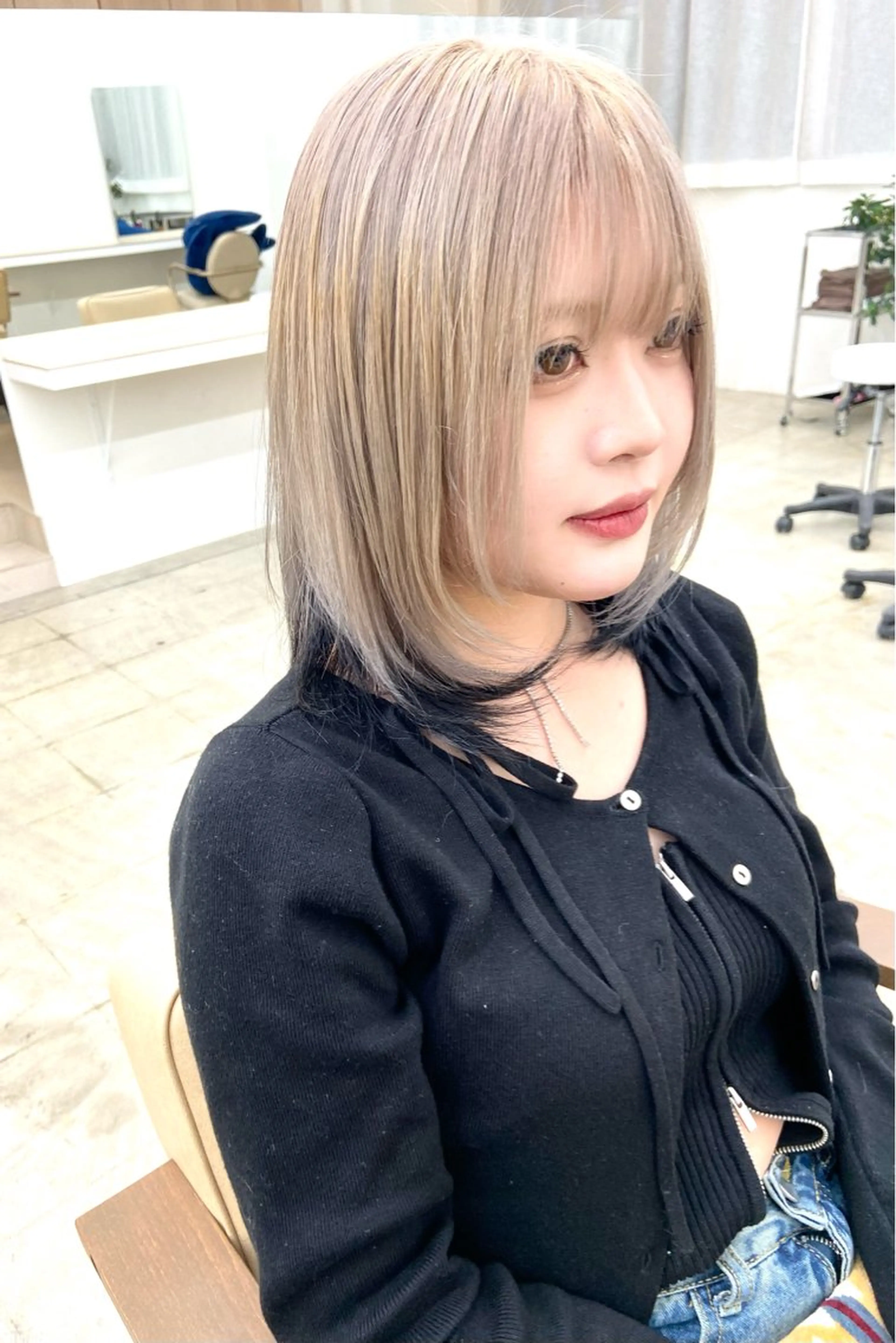 ミディアム カラー 黒髪 ブリーチ ブロンド デザインカラー ホワイトブロンド BOB🌟ハイトーン /ブリーチ/TAKUのヘアスタイル