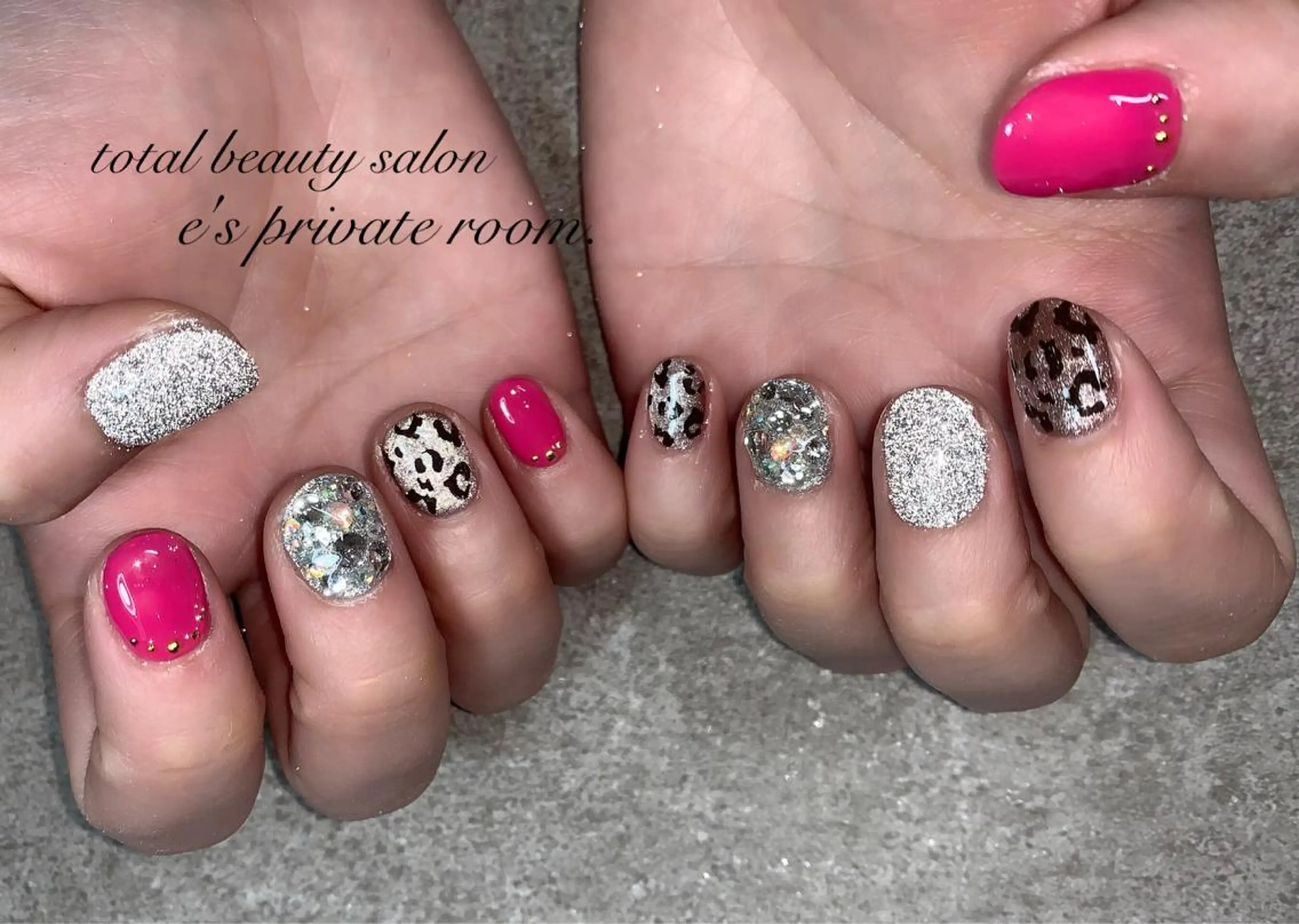 ネイル フラッシュネイル LAVISH nail salonのネイルデザイン