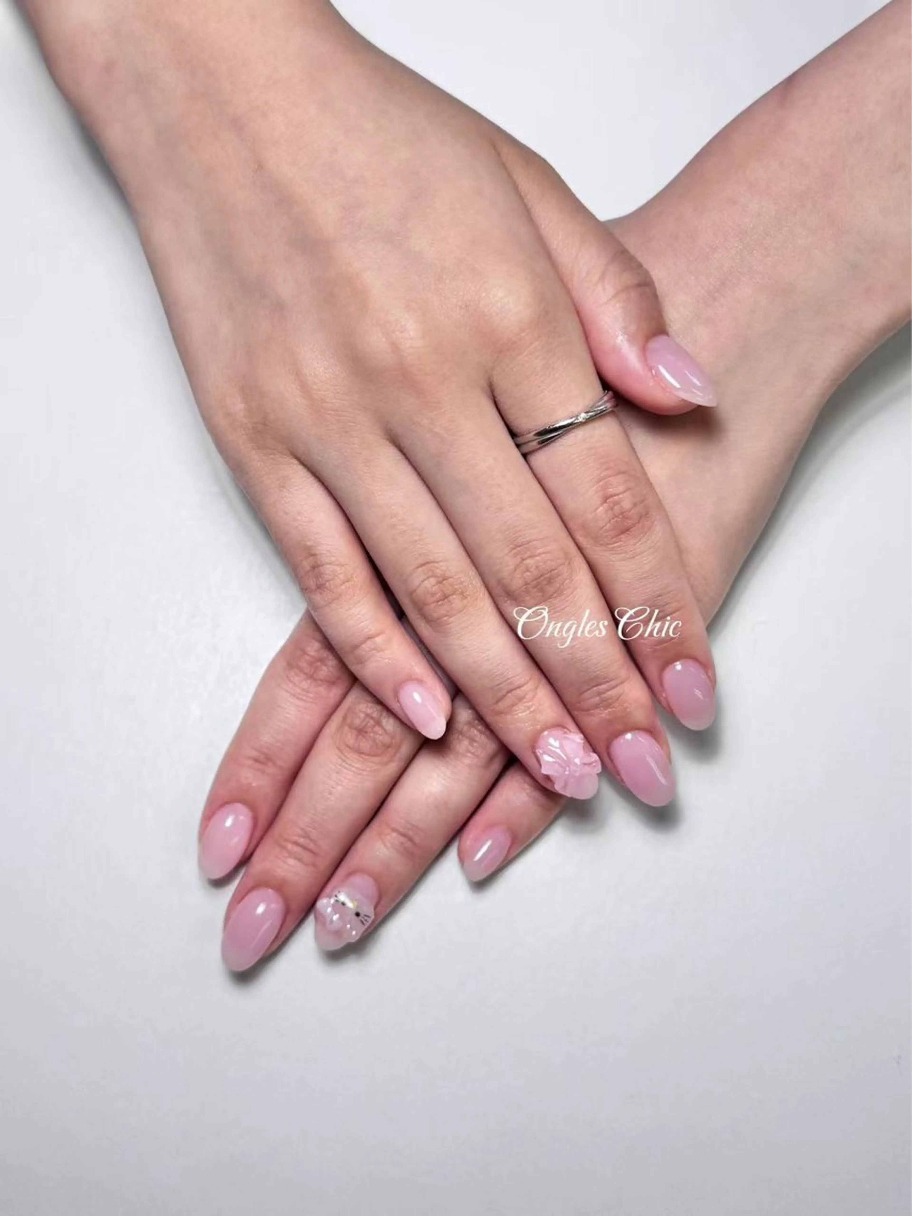 ネイル ハンドネイル ongles chicのネイルデザイン