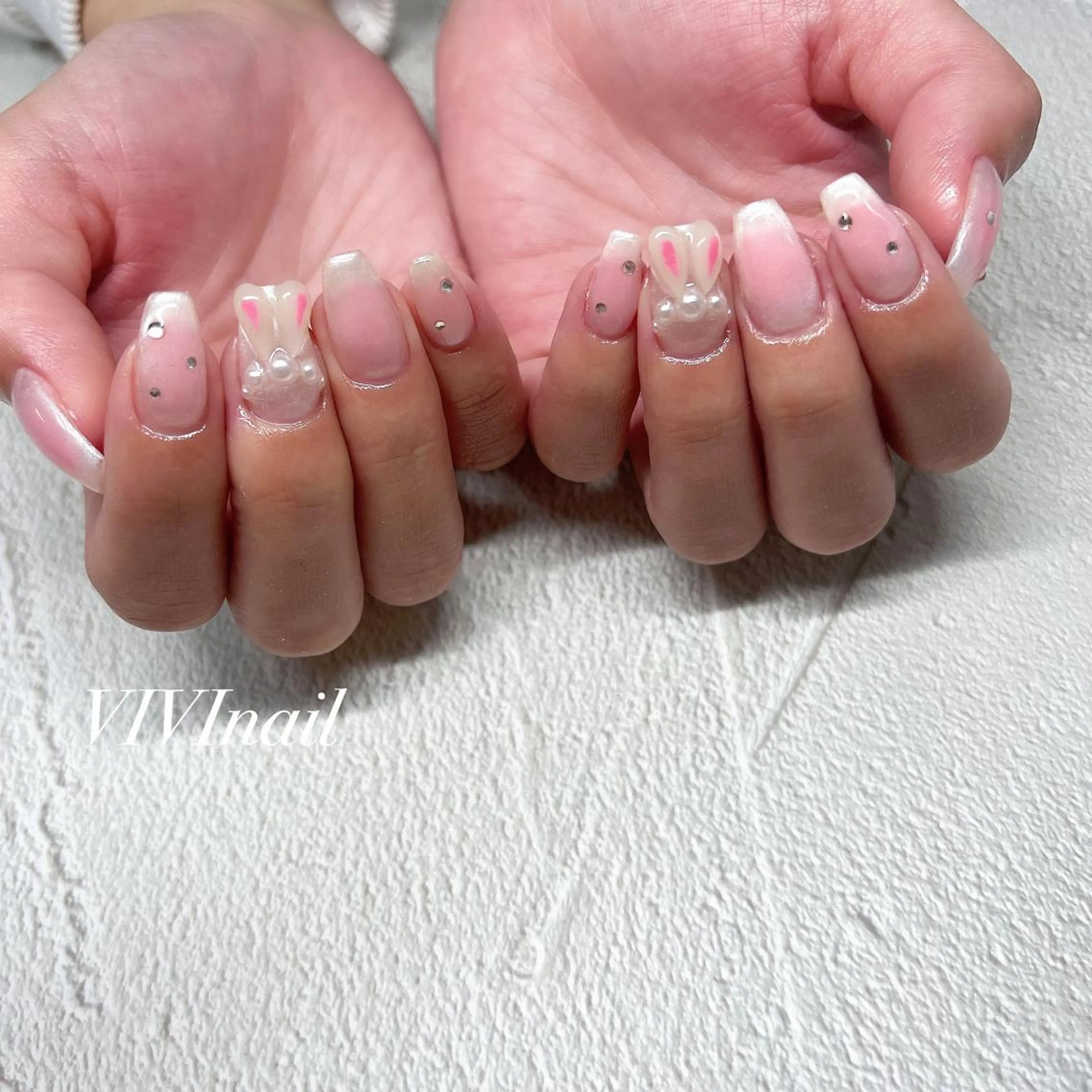 ネイル チークネイル ハンドネイル vivi nailのネイルデザイン