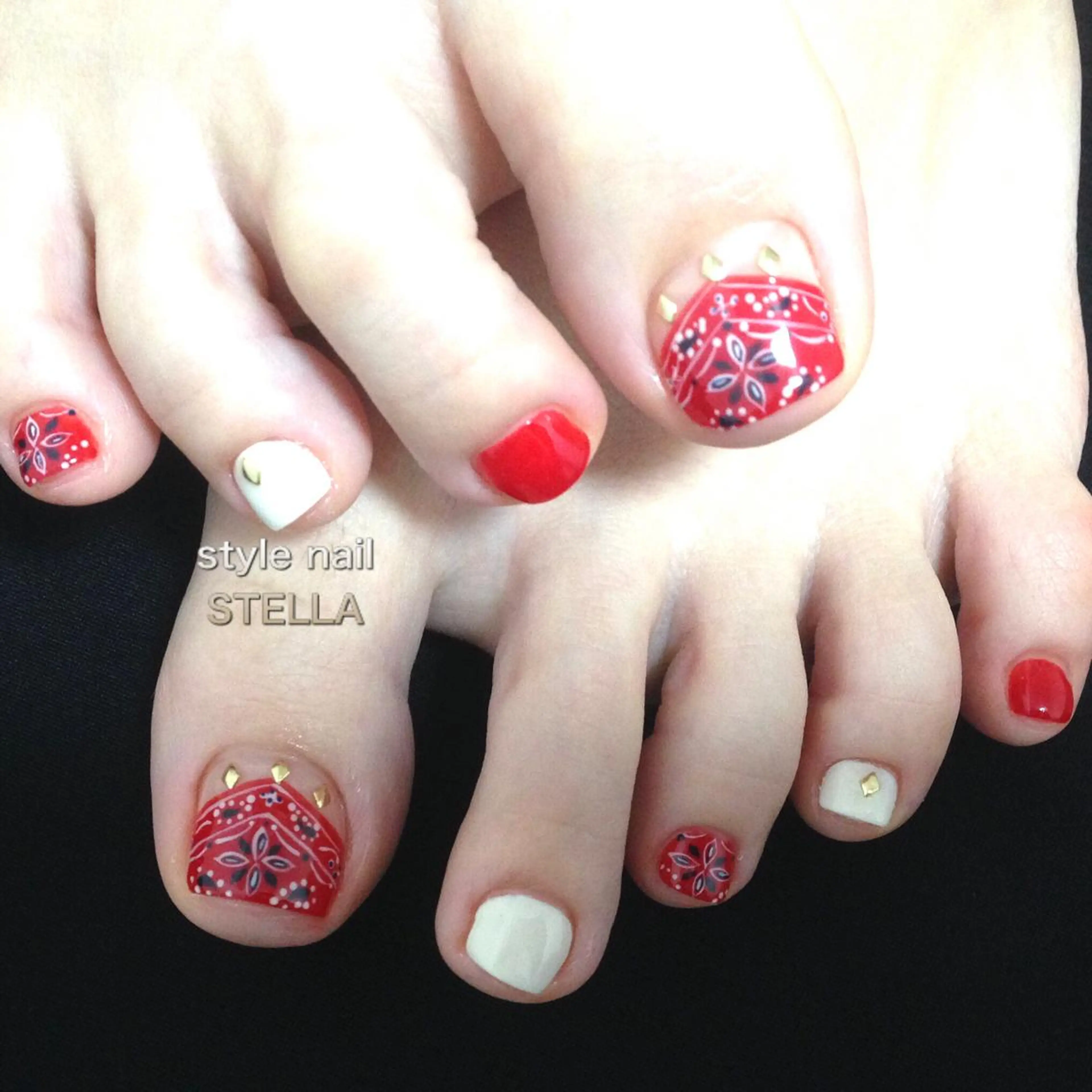 ネイル アートネイル フットネイル フットネイル ステラ marikominoのネイルデザイン