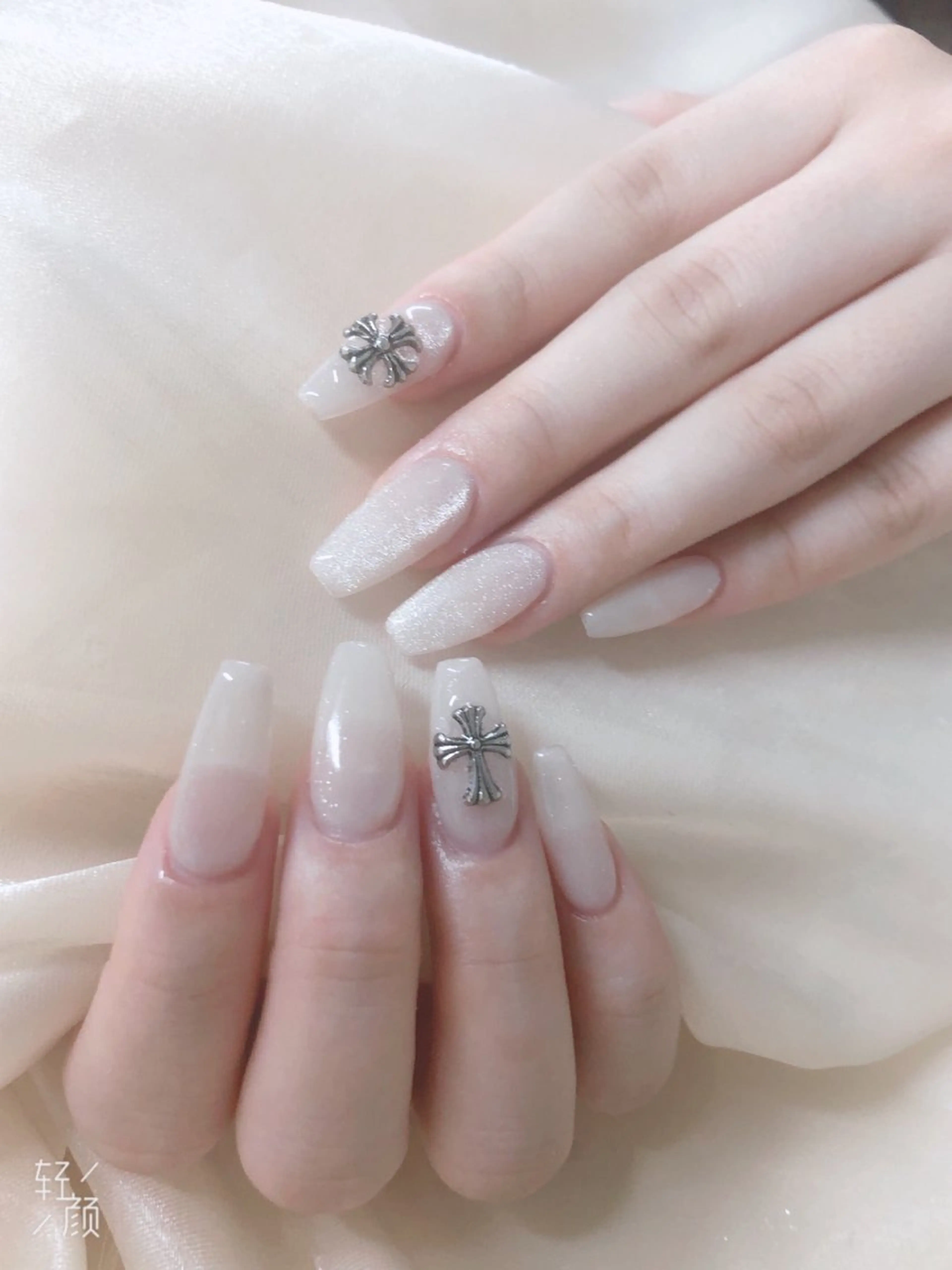 ネイル ハンドネイル LR.ONE ヨウのネイルデザイン