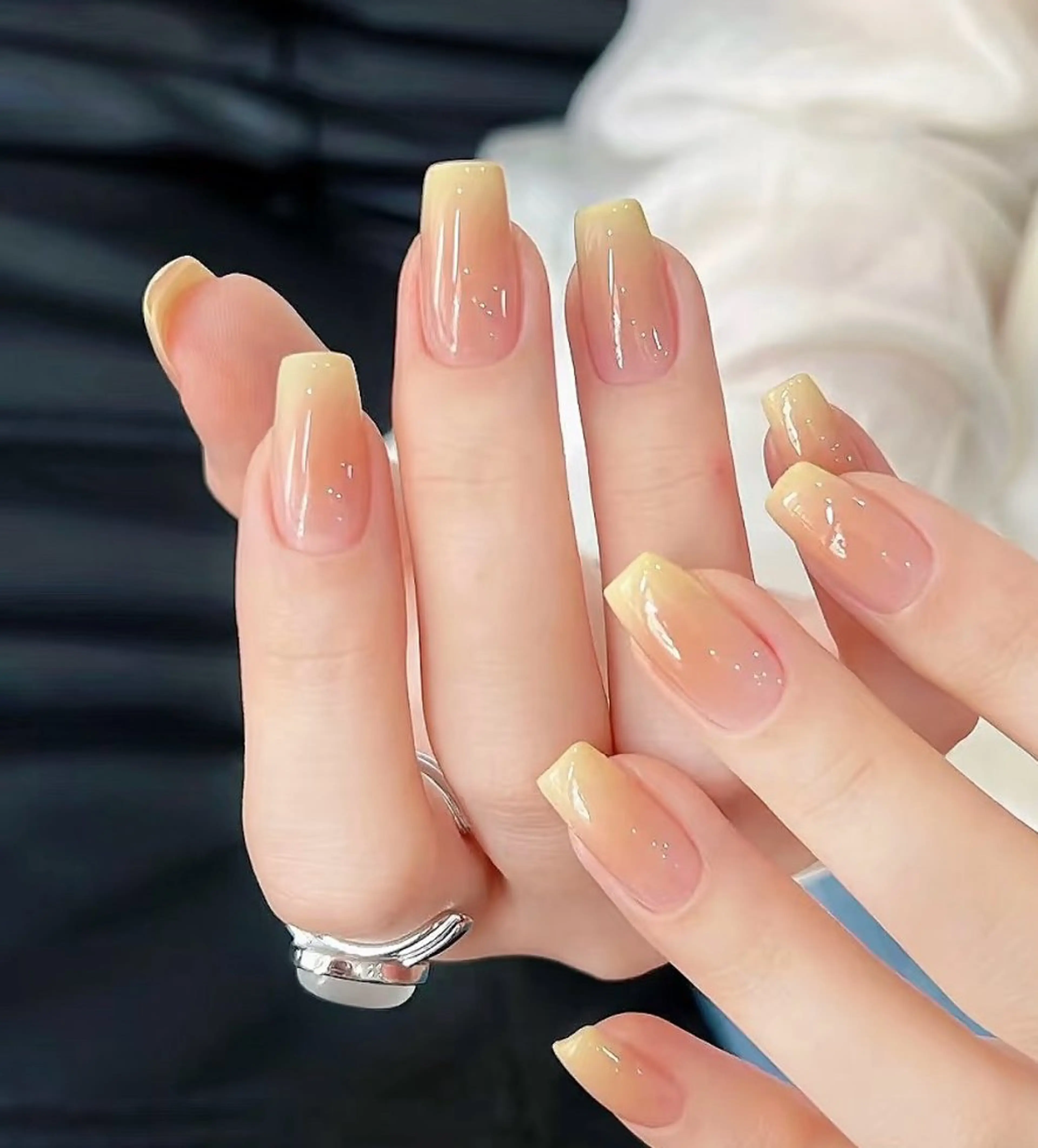 ネイル 高木 維麗絲のネイルデザイン