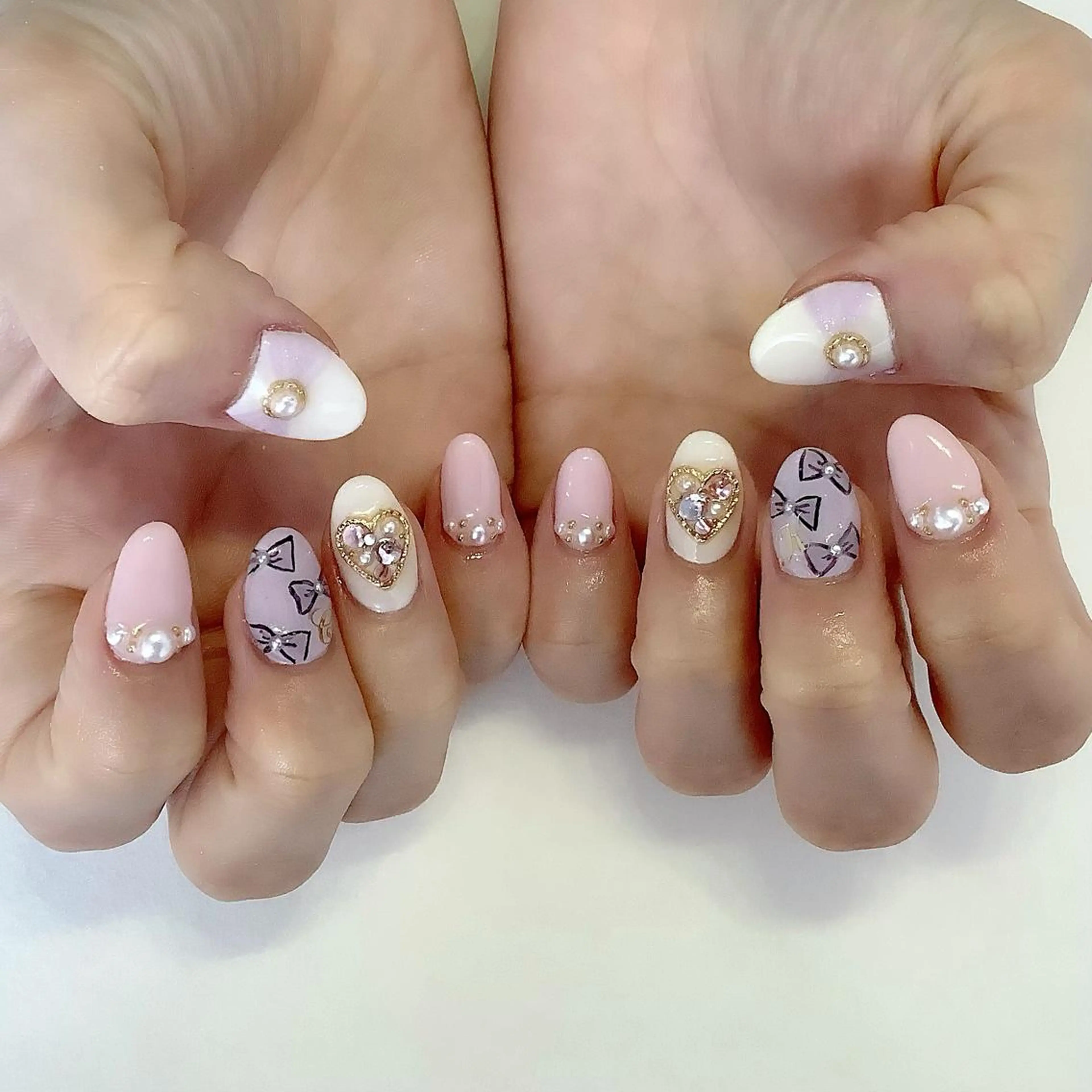 ネイル ハンドネイル 💎🐰 saki. m 🐰💎のネイルデザイン