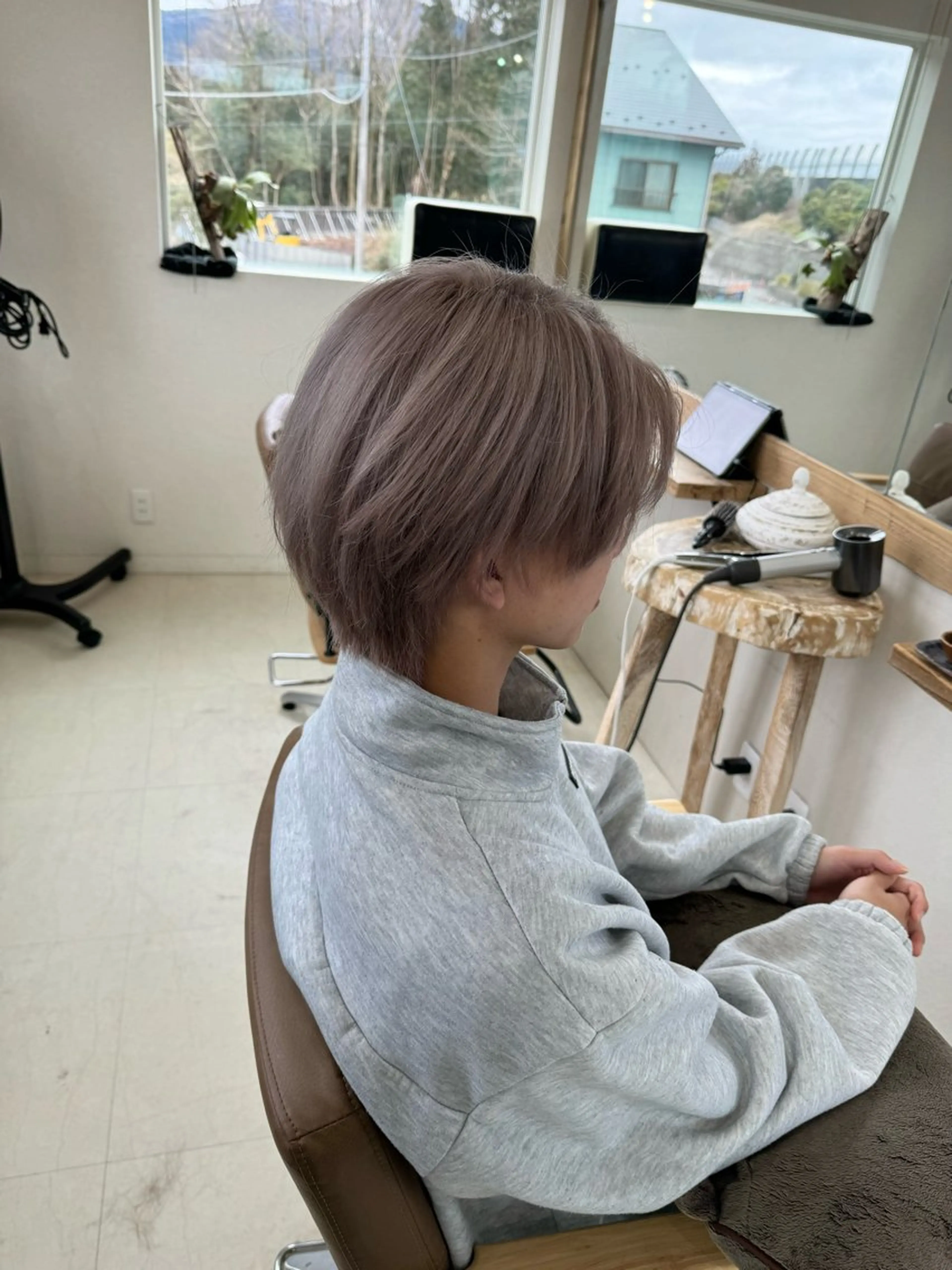 メンズ ヘアカラー アルーナビューティデザイン所属・鈴木 妃帆未のヘアスタイル